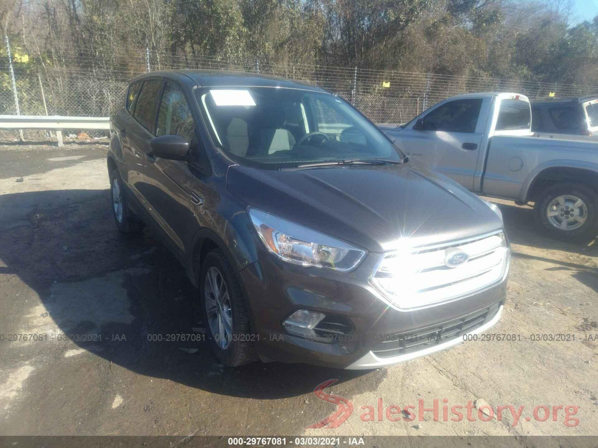 1FMCU0GD3HUA40695 2017 FORD ESCAPE