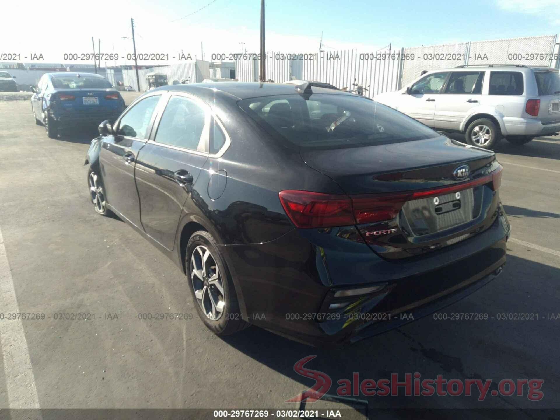 3KPF24AD9KE137526 2019 KIA FORTE