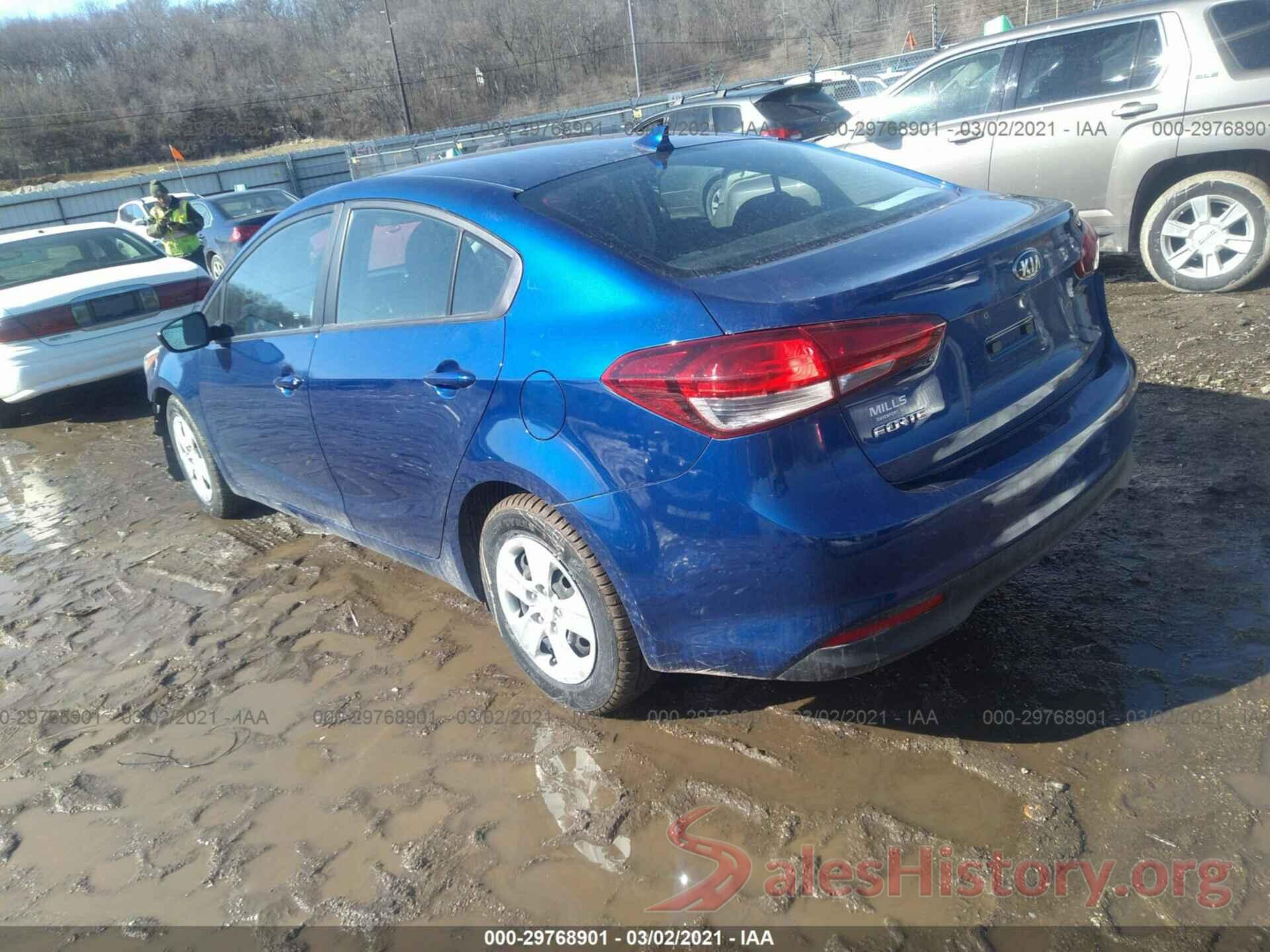 3KPFL4A78HE153524 2017 KIA FORTE