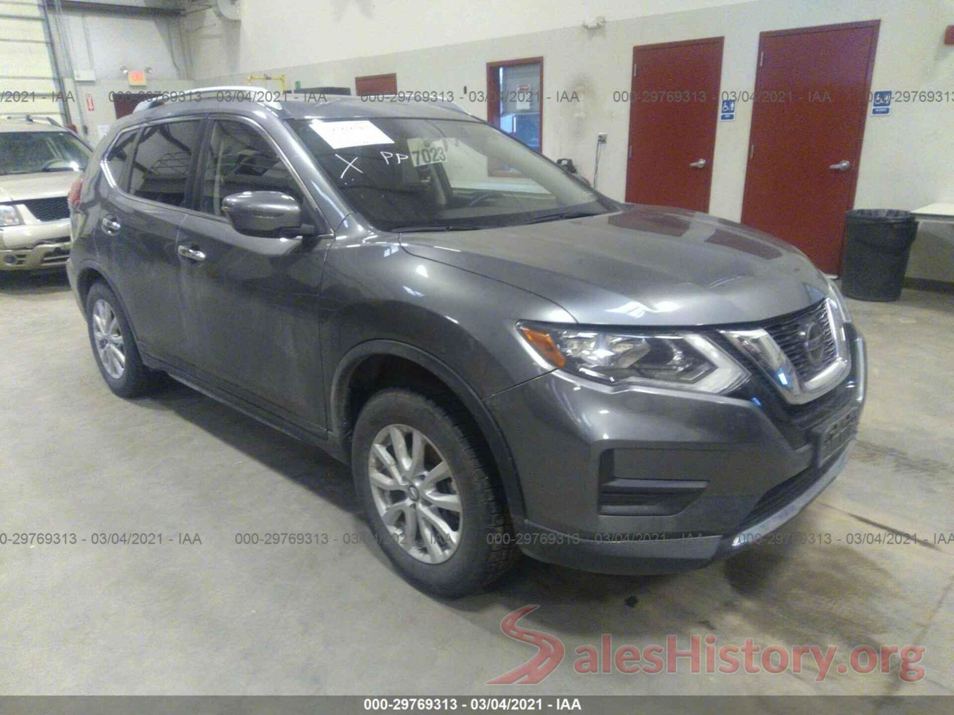 JN8AT2MV3JW343272 2018 NISSAN ROGUE