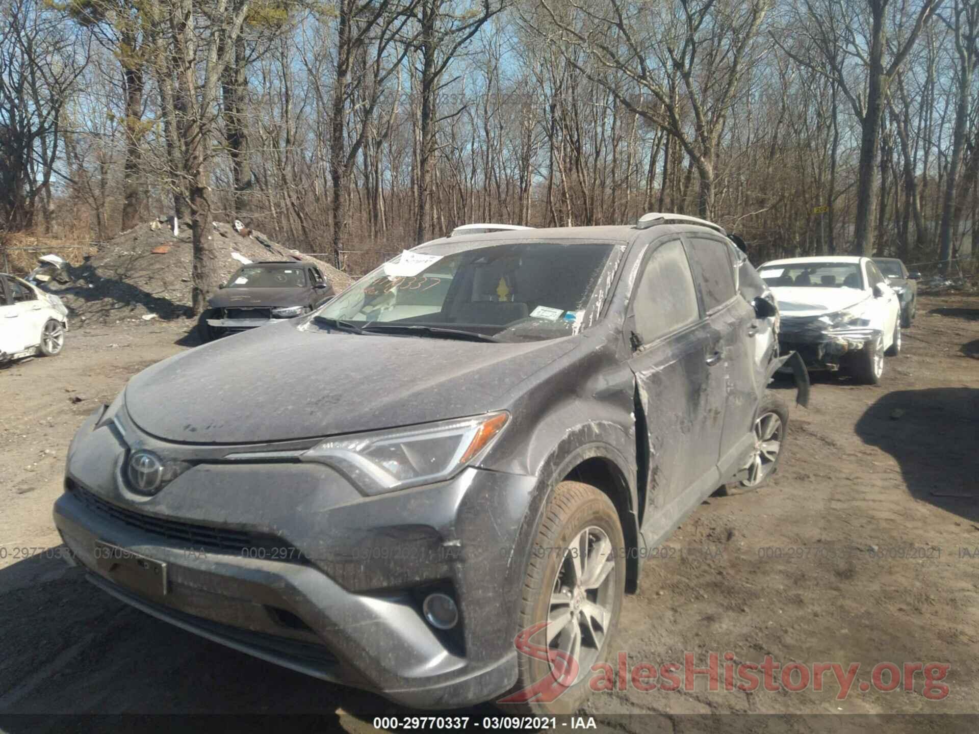 JTMRFREVXHD211337 2017 TOYOTA RAV4