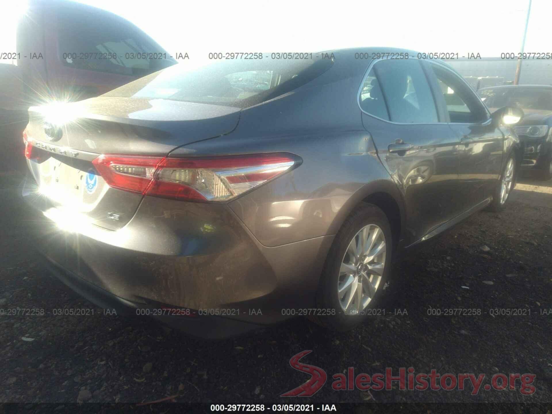 4T1B11HKXJU015760 2018 TOYOTA CAMRY