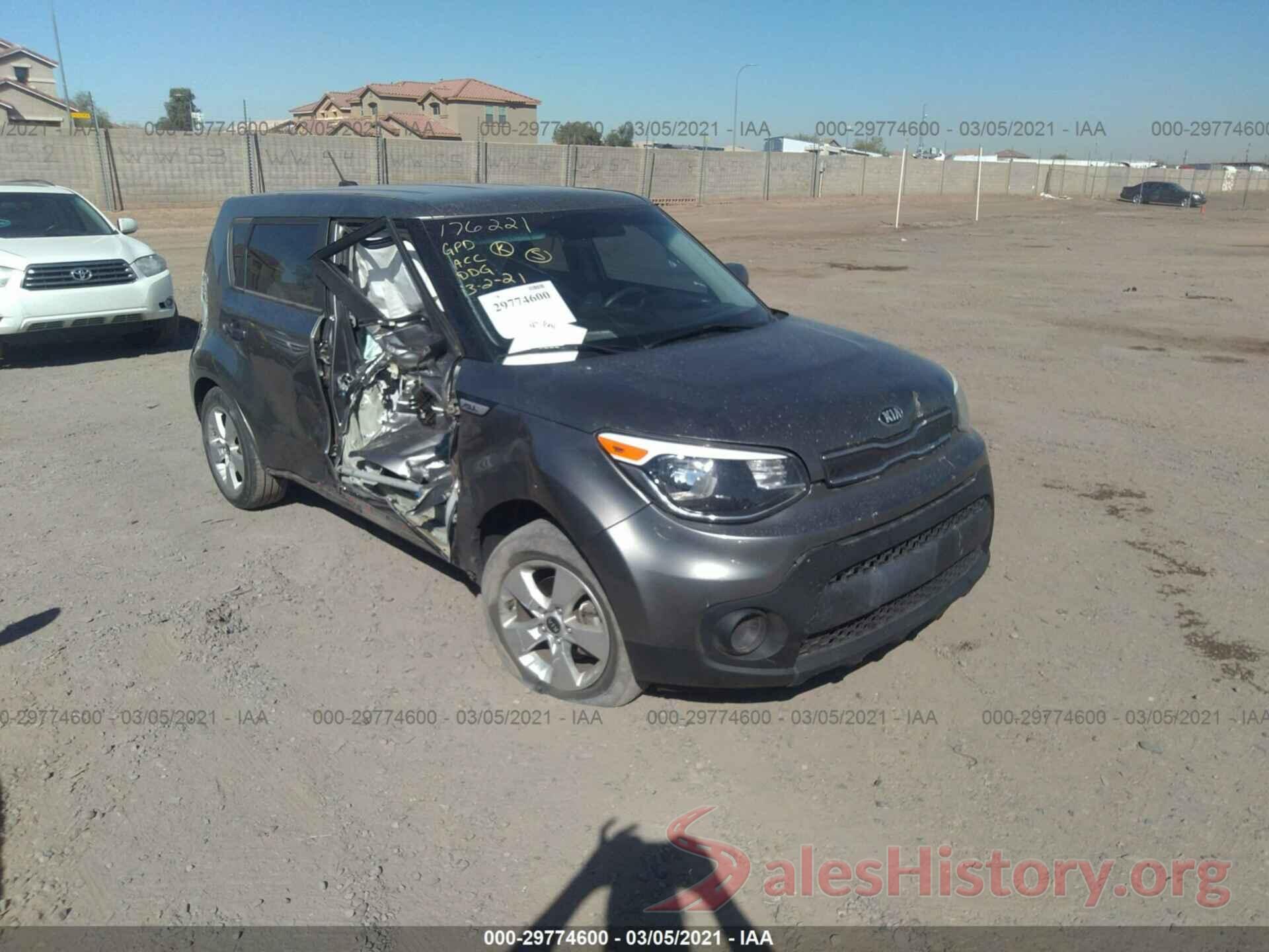 KNDJN2A27J7537362 2018 KIA SOUL