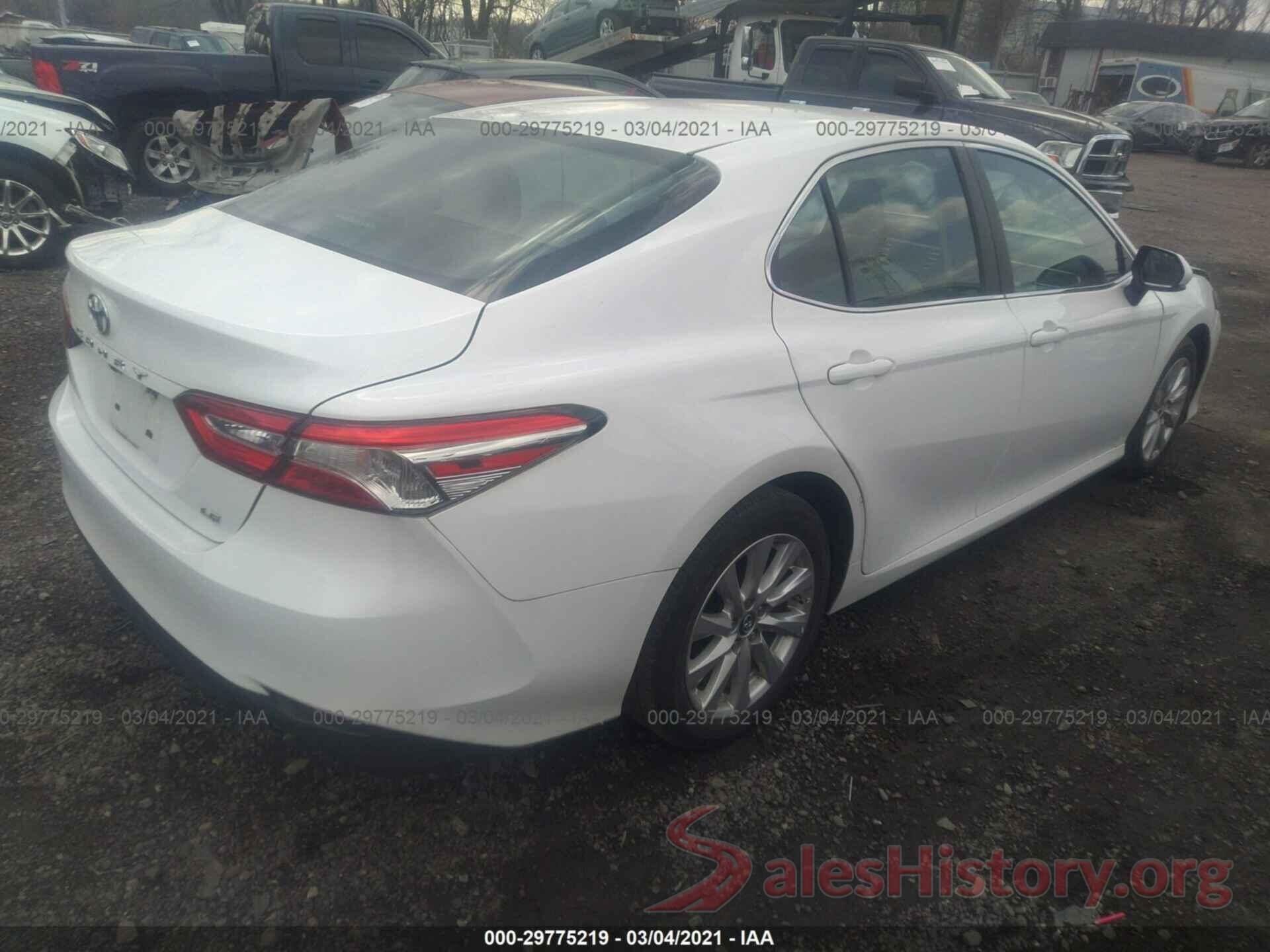 4T1B11HK4JU007766 2018 TOYOTA CAMRY