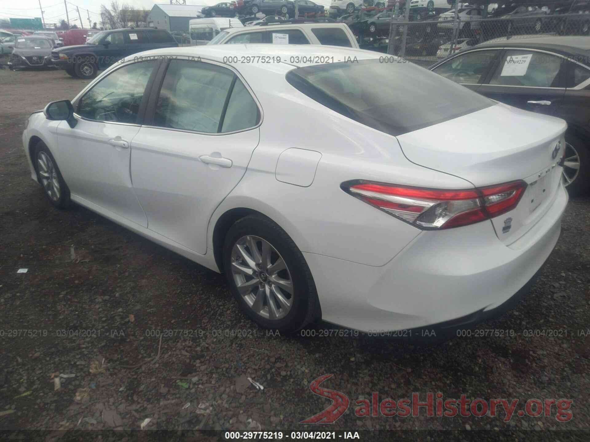 4T1B11HK4JU007766 2018 TOYOTA CAMRY