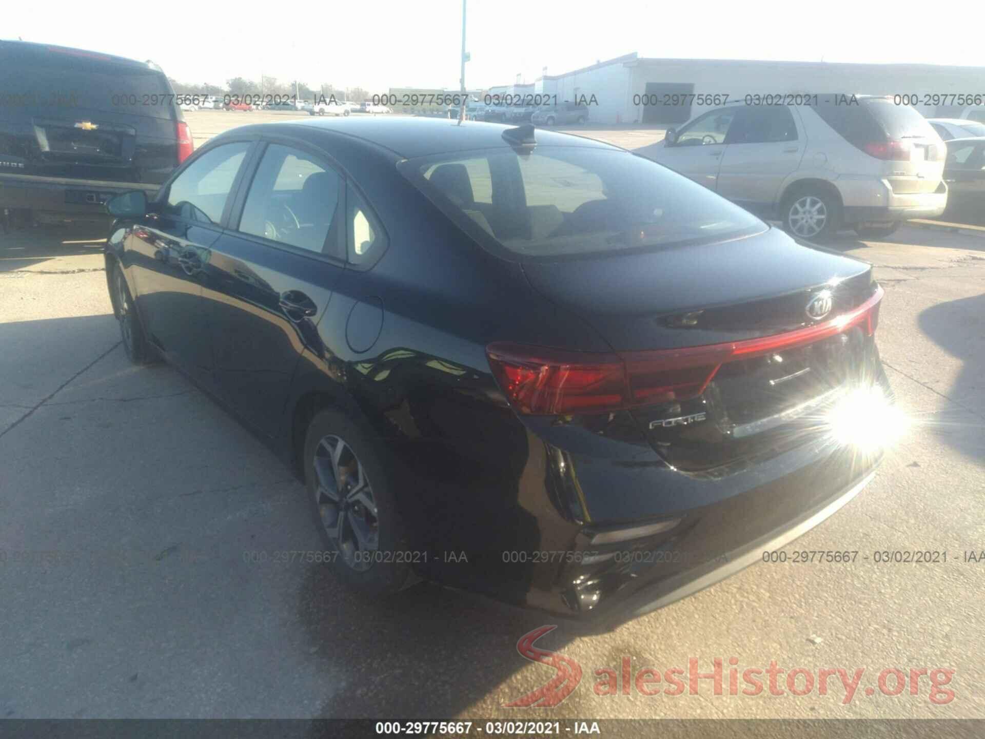 3KPF24AD2KE115853 2019 KIA FORTE