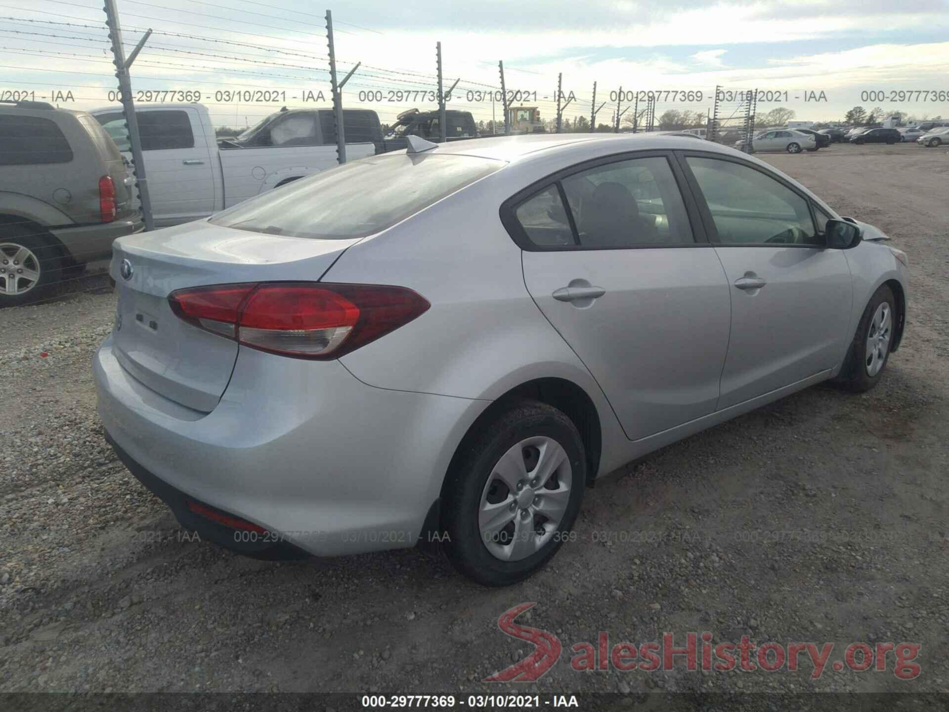 3KPFK4A73HE063829 2017 KIA FORTE