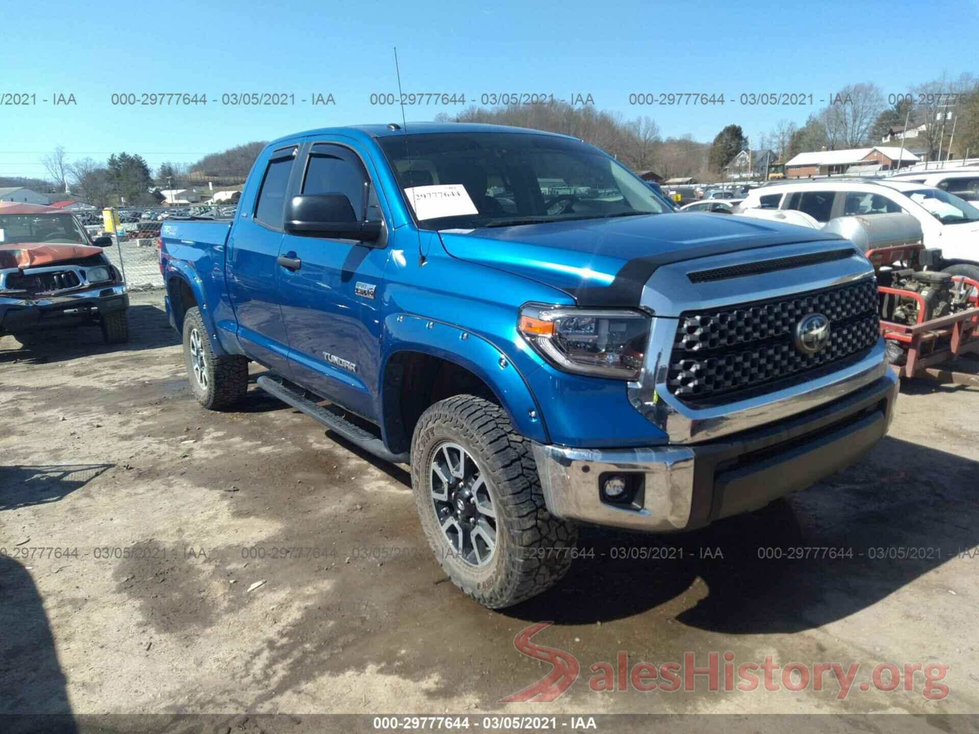 5TFUY5F12JX713563 2018 TOYOTA TUNDRA 4WD