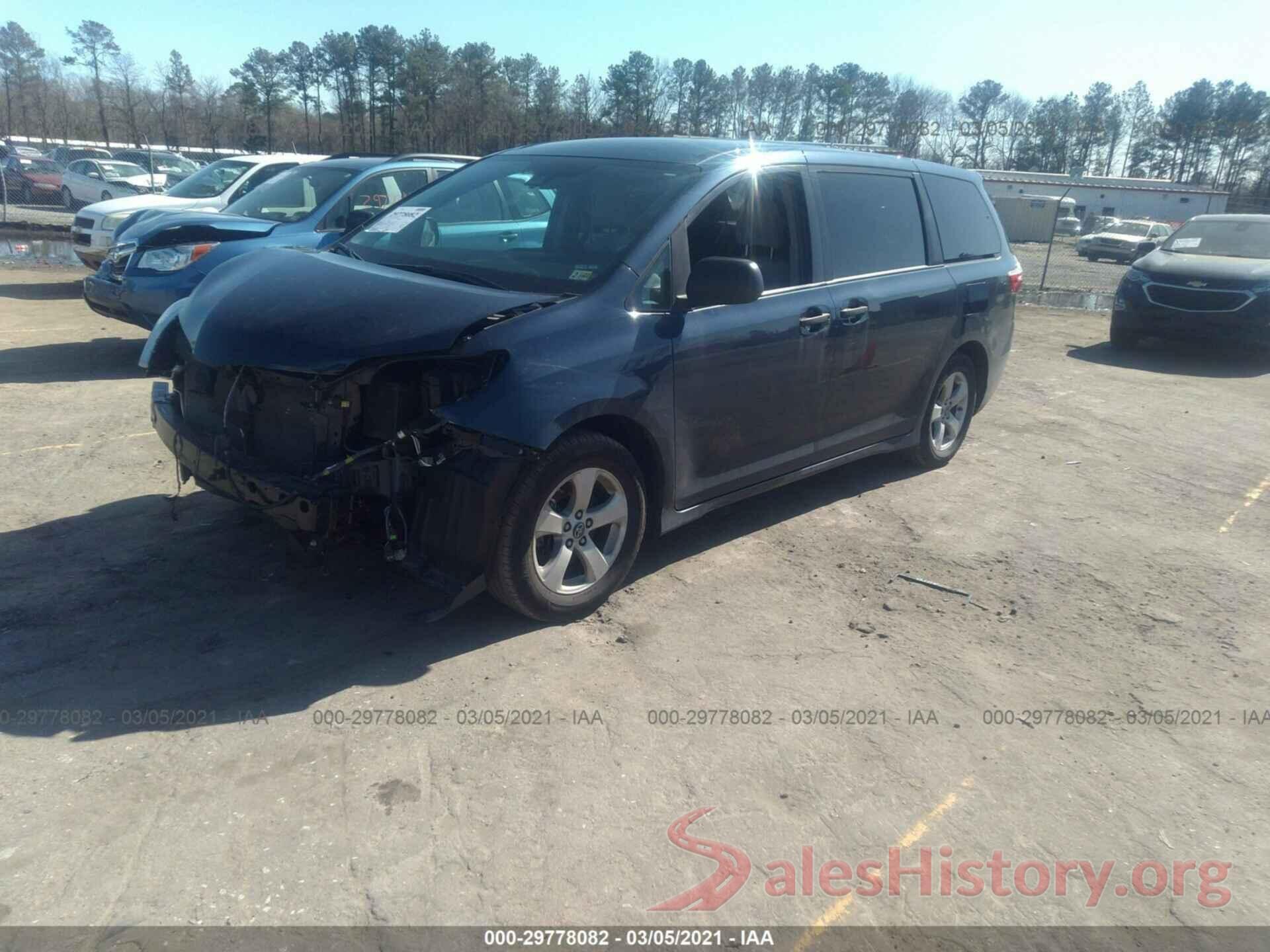 5TDZZ3DC0KS004228 2019 TOYOTA SIENNA