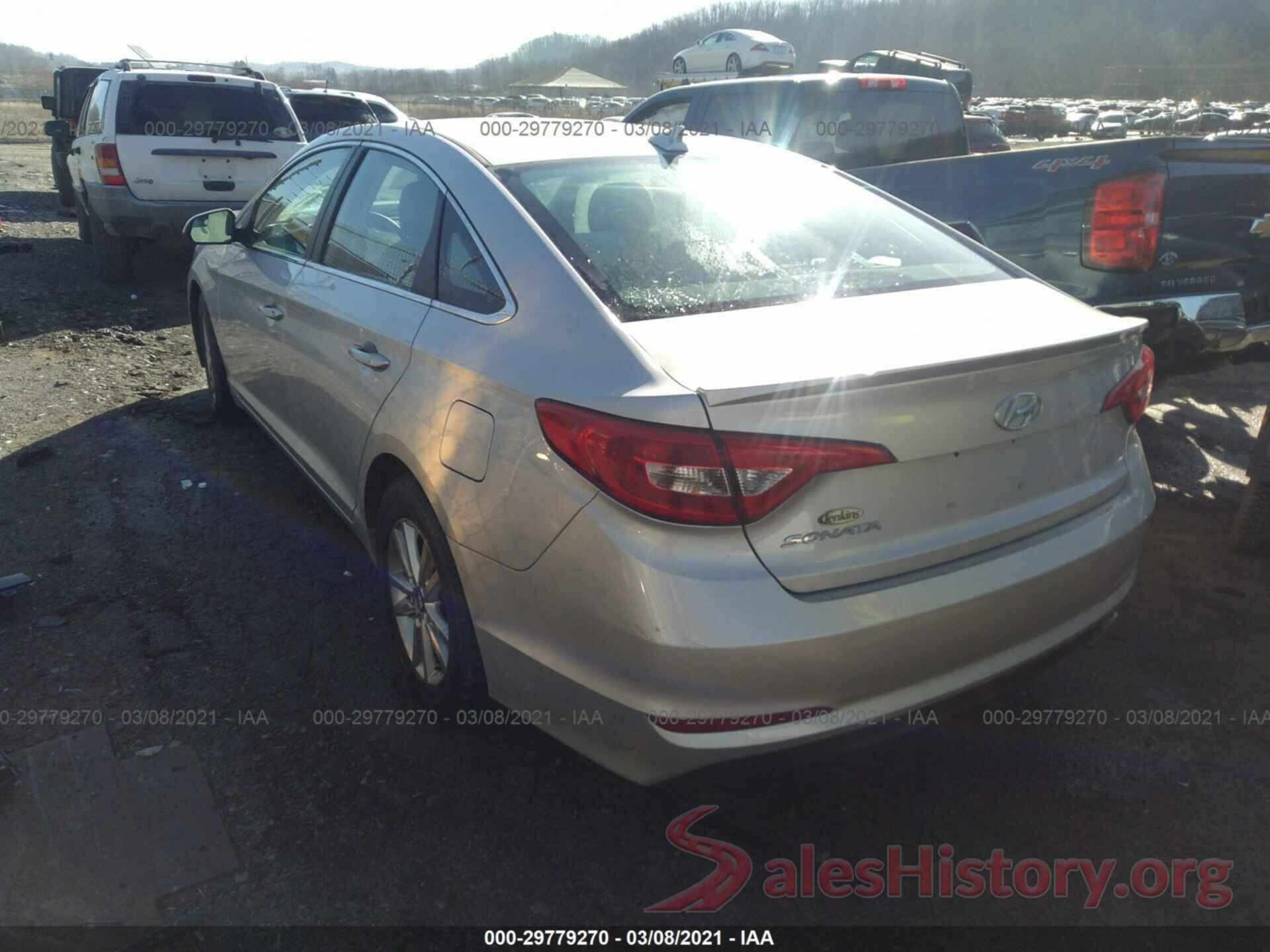 5NPE24AF8HH592028 2017 HYUNDAI SONATA