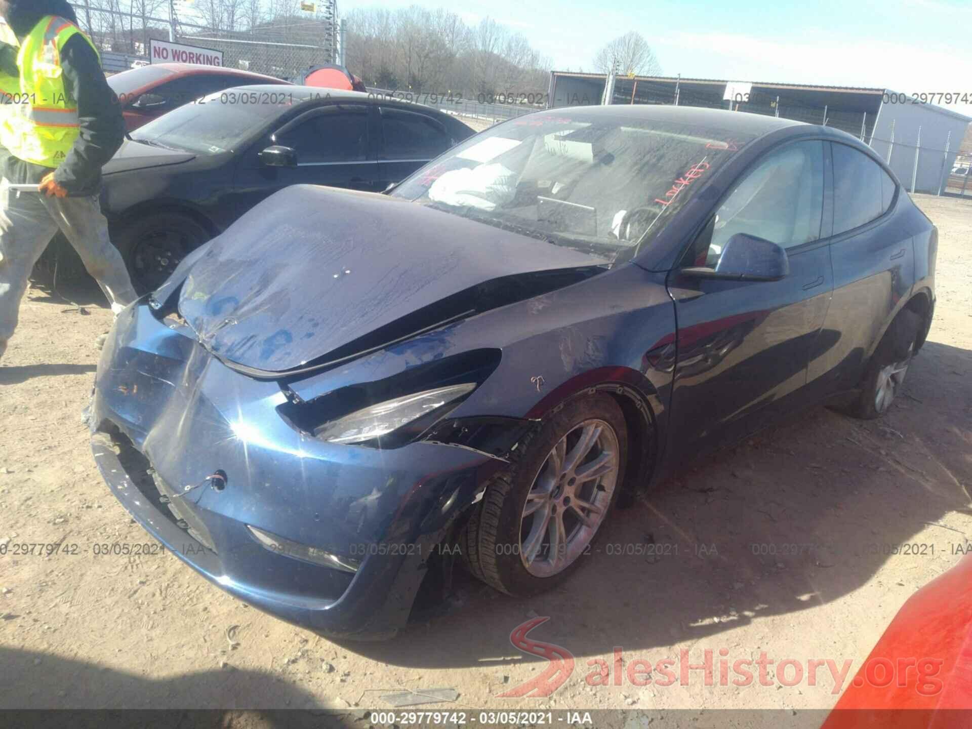 5YJYGDEE2LF021268 2020 TESLA MODEL Y