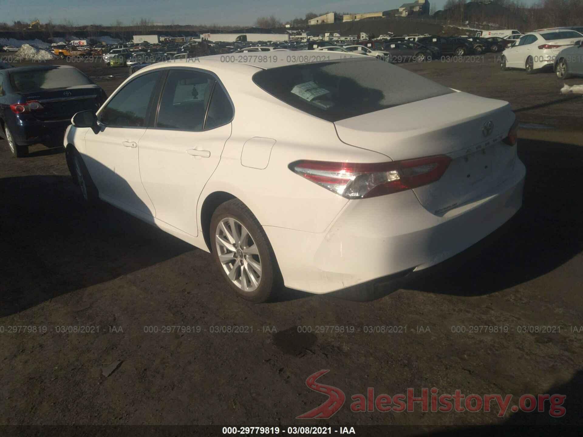 4T1B11HK3JU074732 2018 TOYOTA CAMRY