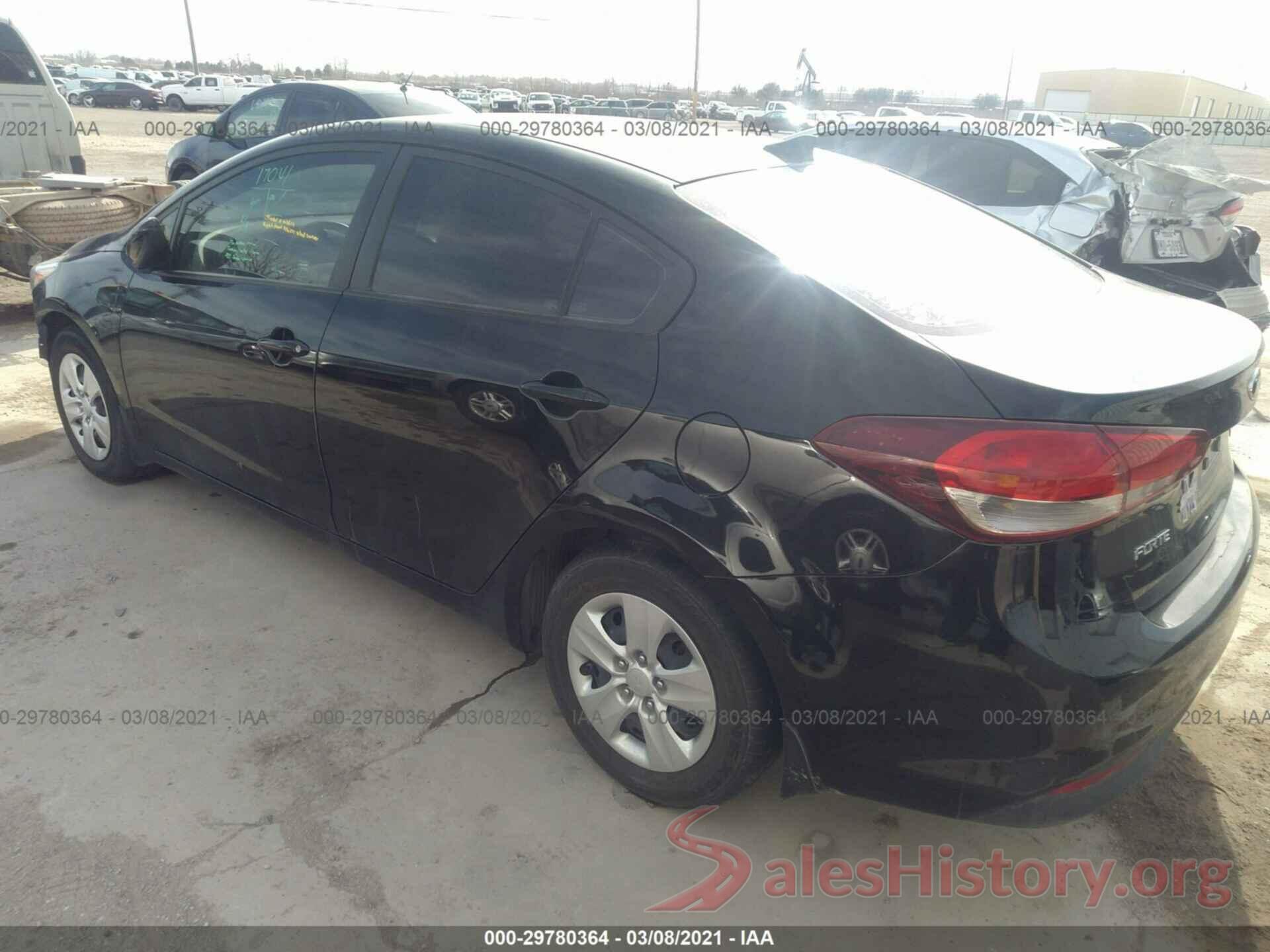 3KPFK4A77JE177483 2018 KIA FORTE