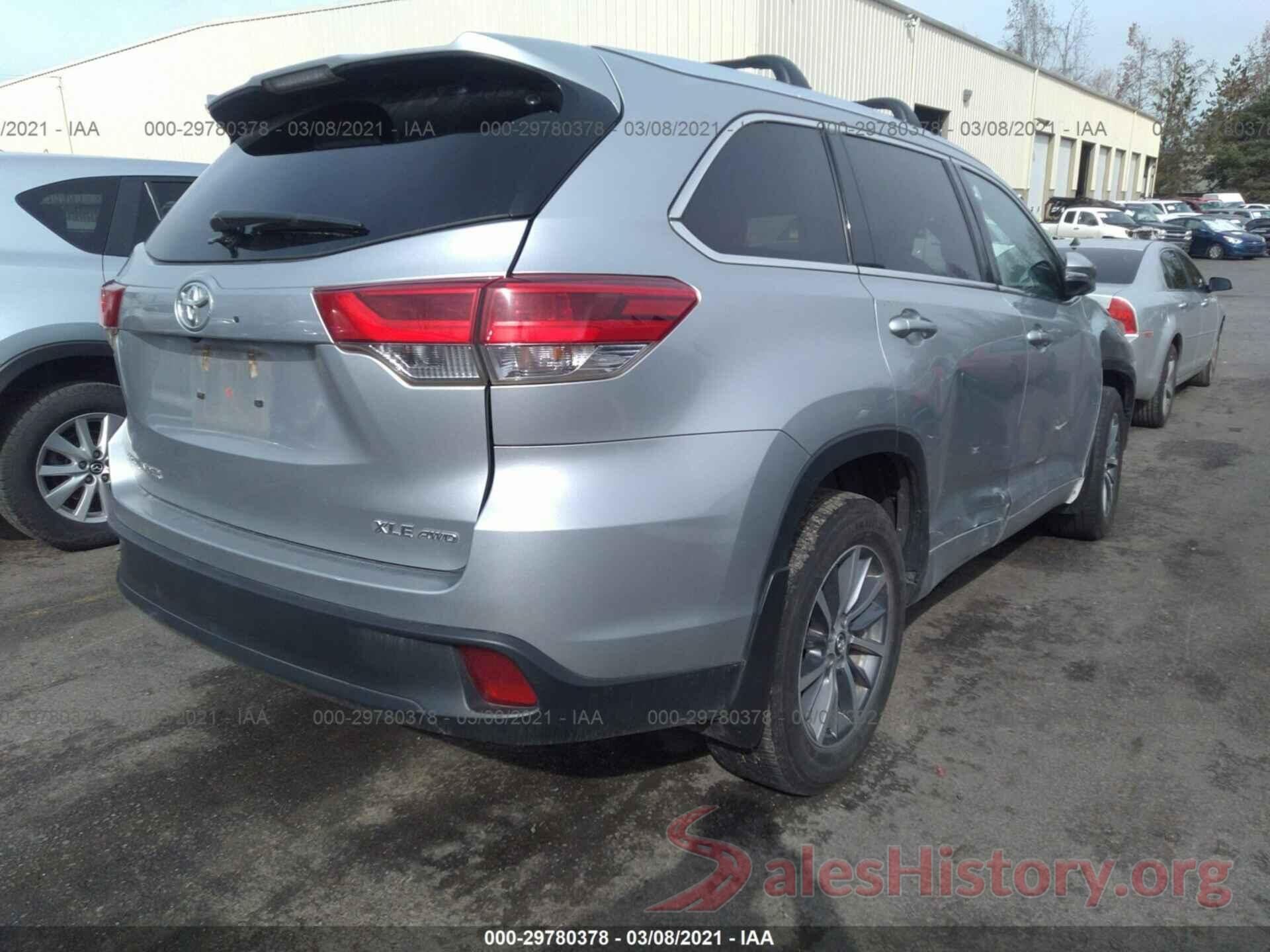 5TDJZRFH3JS560508 2018 TOYOTA HIGHLANDER