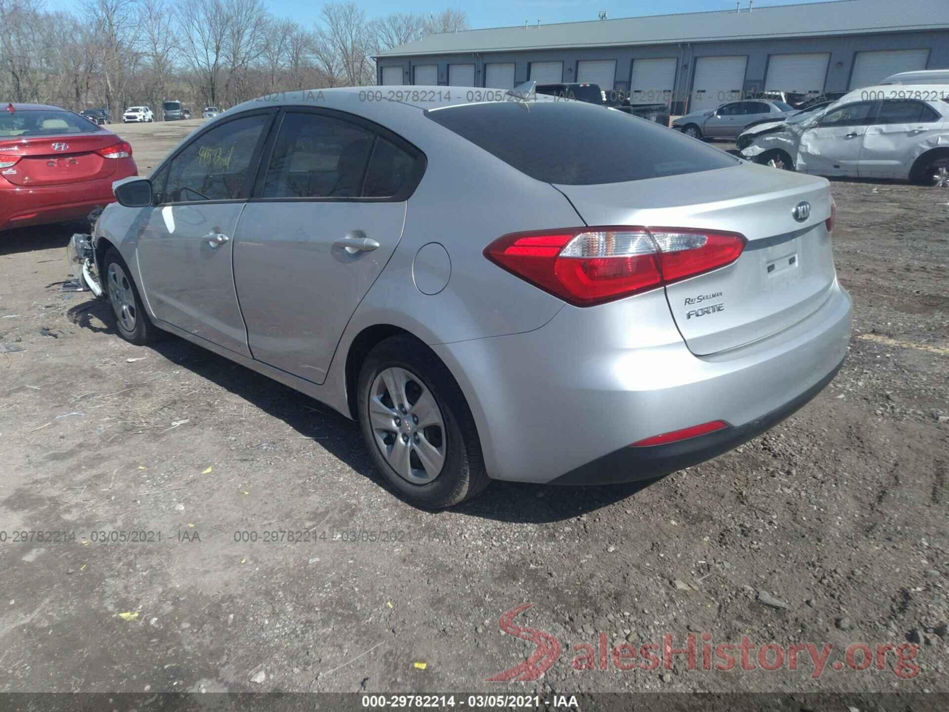 KNAFK4A64G5617393 2016 KIA FORTE