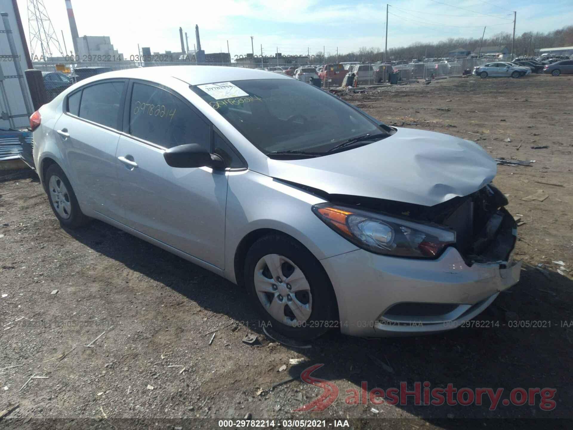 KNAFK4A64G5617393 2016 KIA FORTE