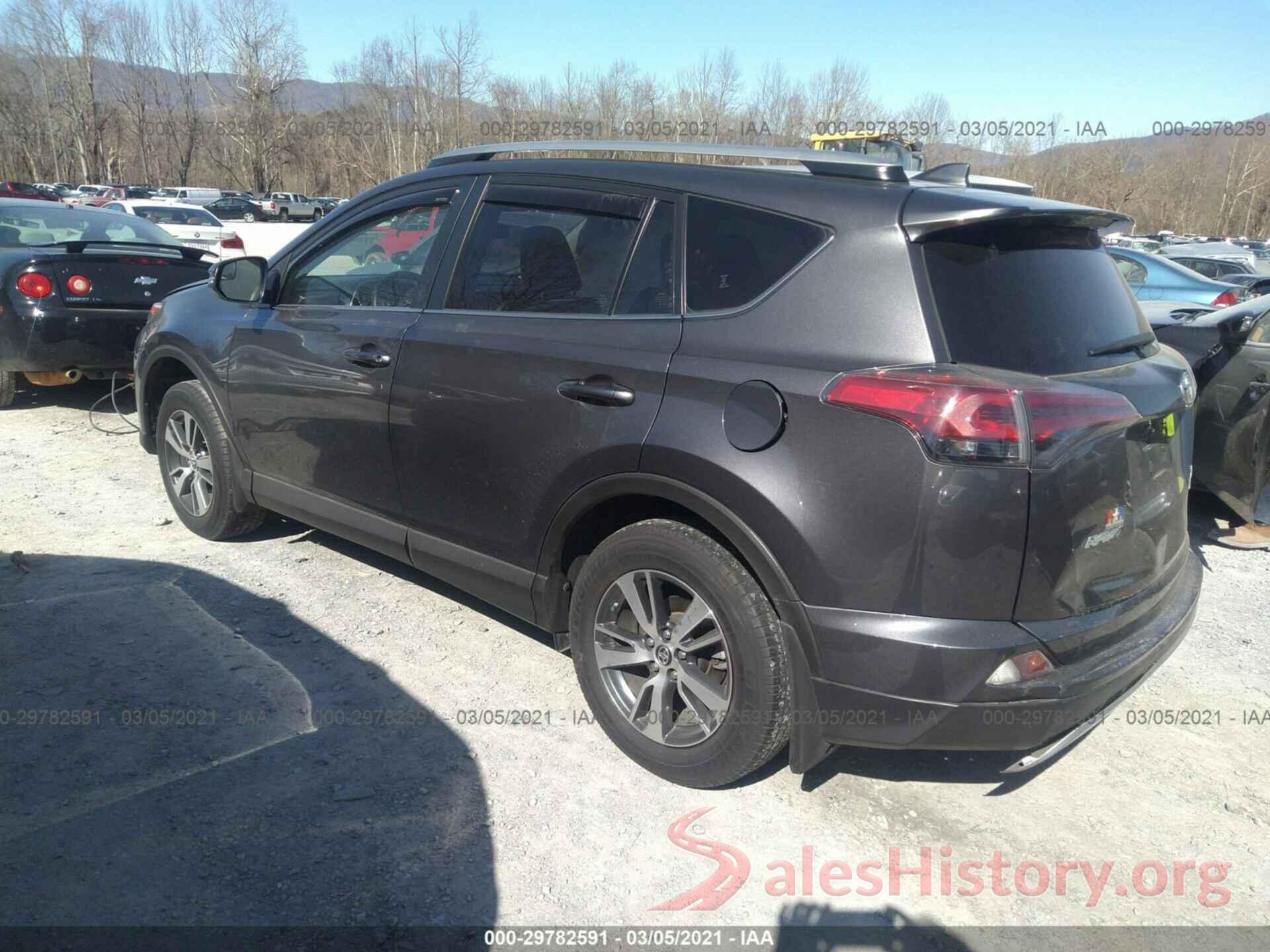 JTMRFREV3HJ130925 2017 TOYOTA RAV4