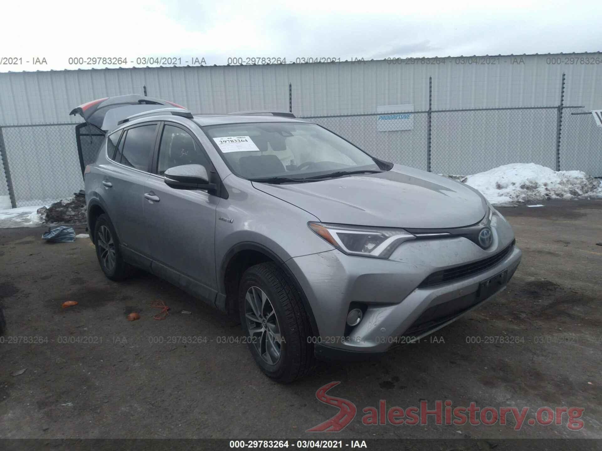 JTMRJREV2JD167676 2018 TOYOTA RAV4