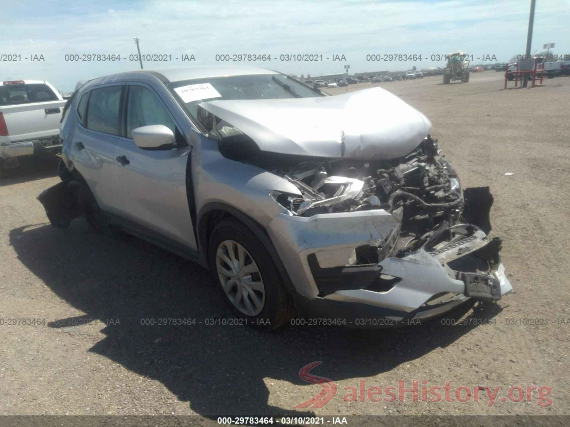 KNMAT2MT7JP523813 2018 NISSAN ROGUE