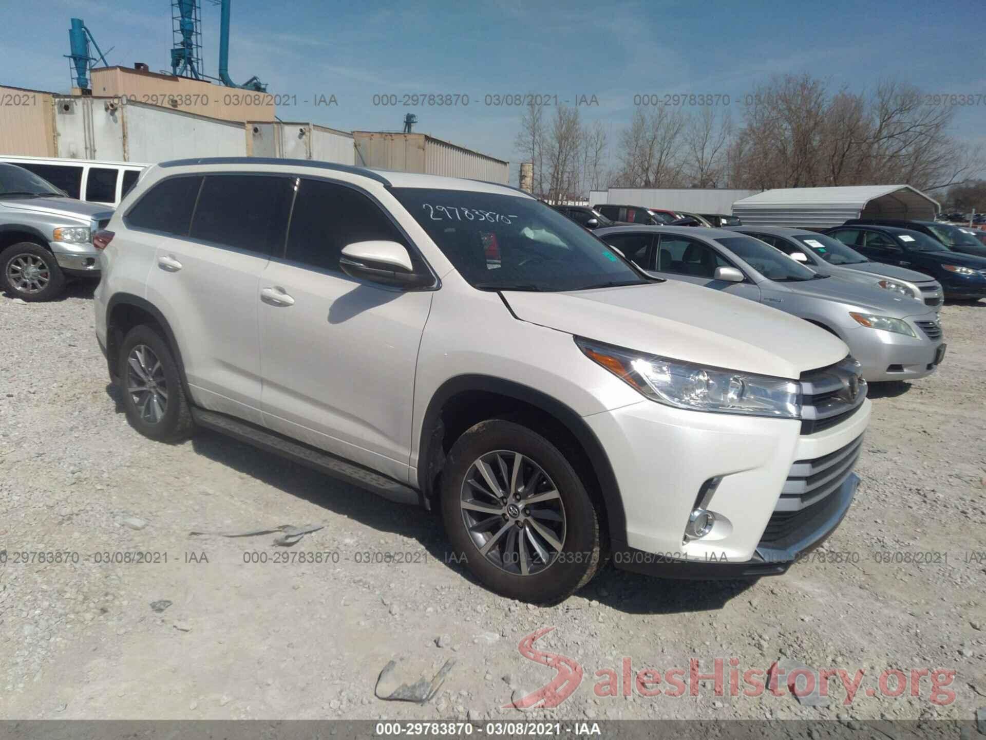 5TDJZRFH9JS556026 2018 TOYOTA HIGHLANDER