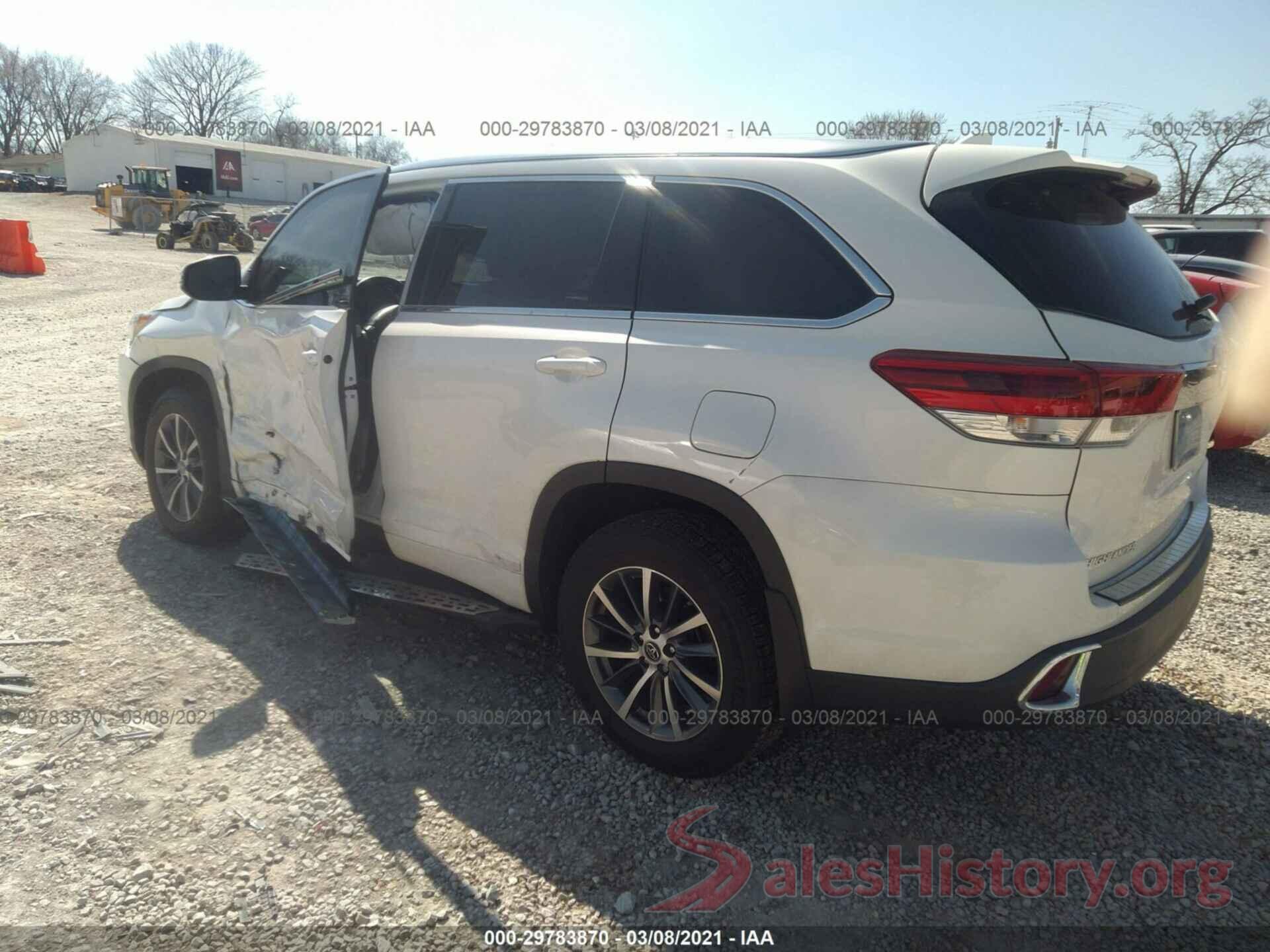 5TDJZRFH9JS556026 2018 TOYOTA HIGHLANDER