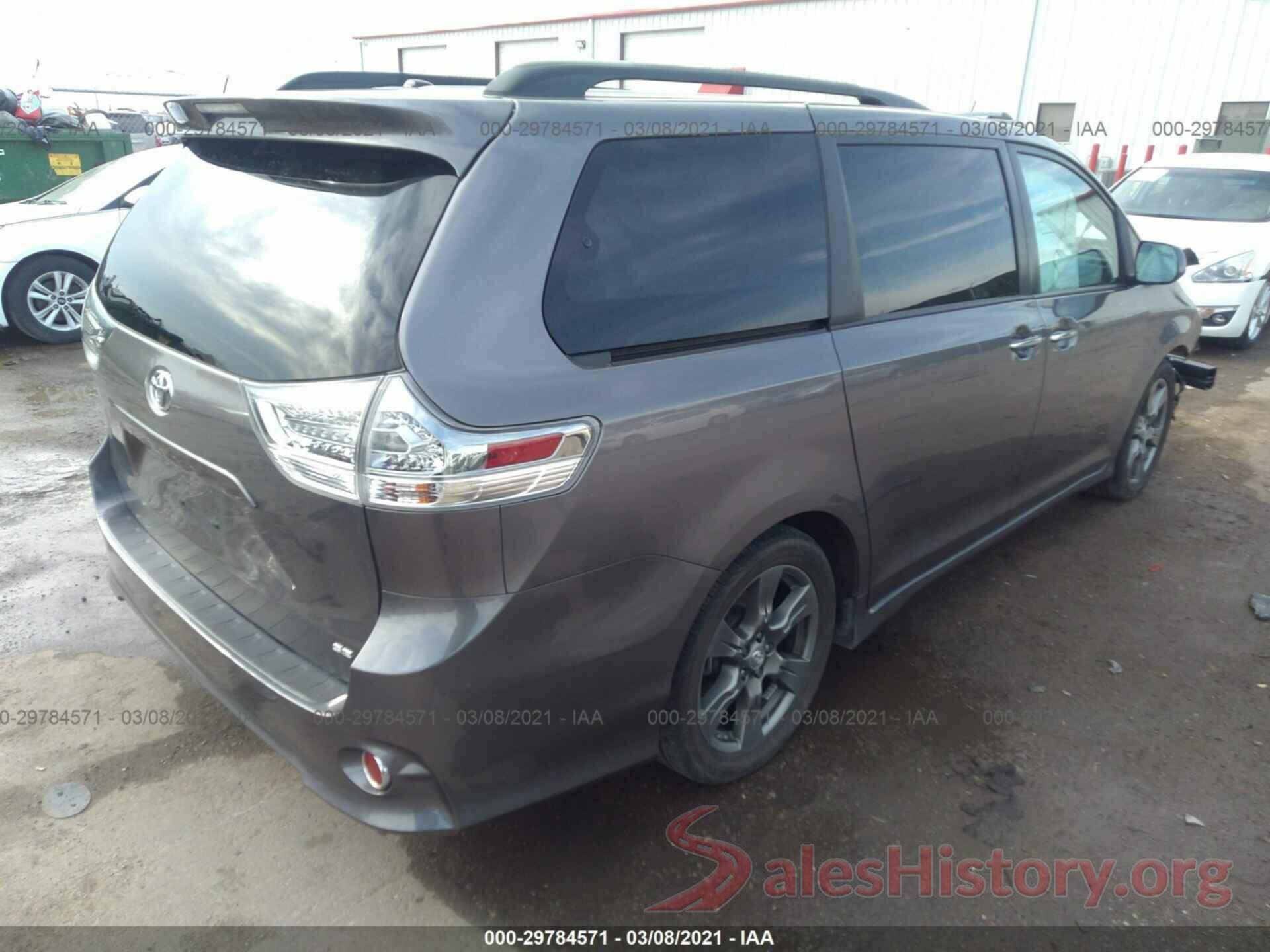 5TDXZ3DC0HS889353 2017 TOYOTA SIENNA