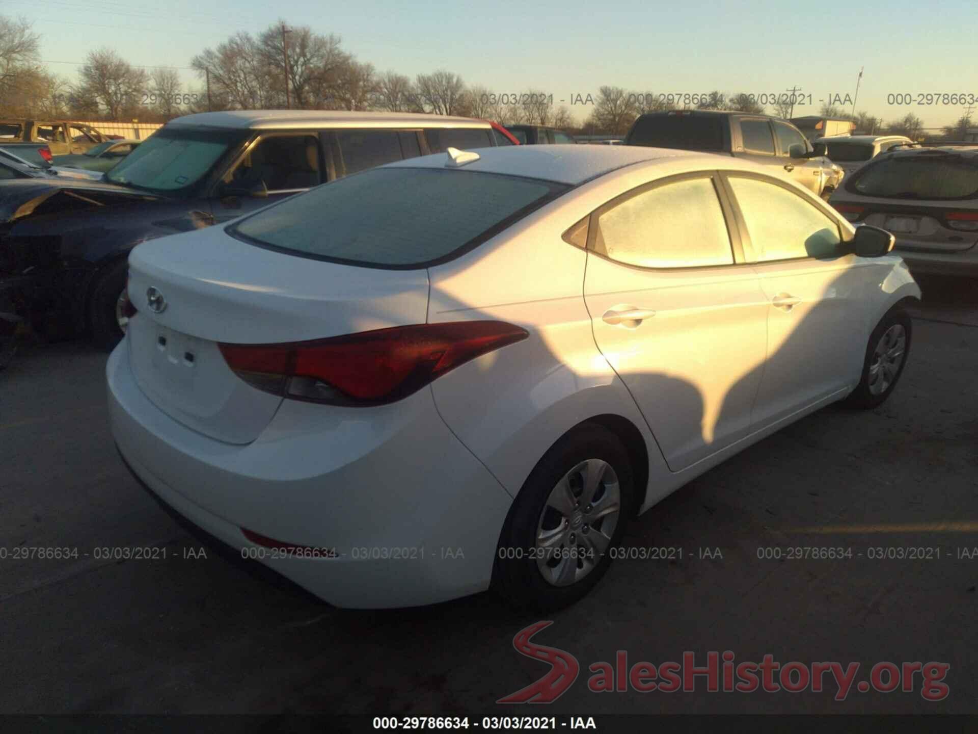 5NPDH4AE4GH747741 2016 HYUNDAI ELANTRA