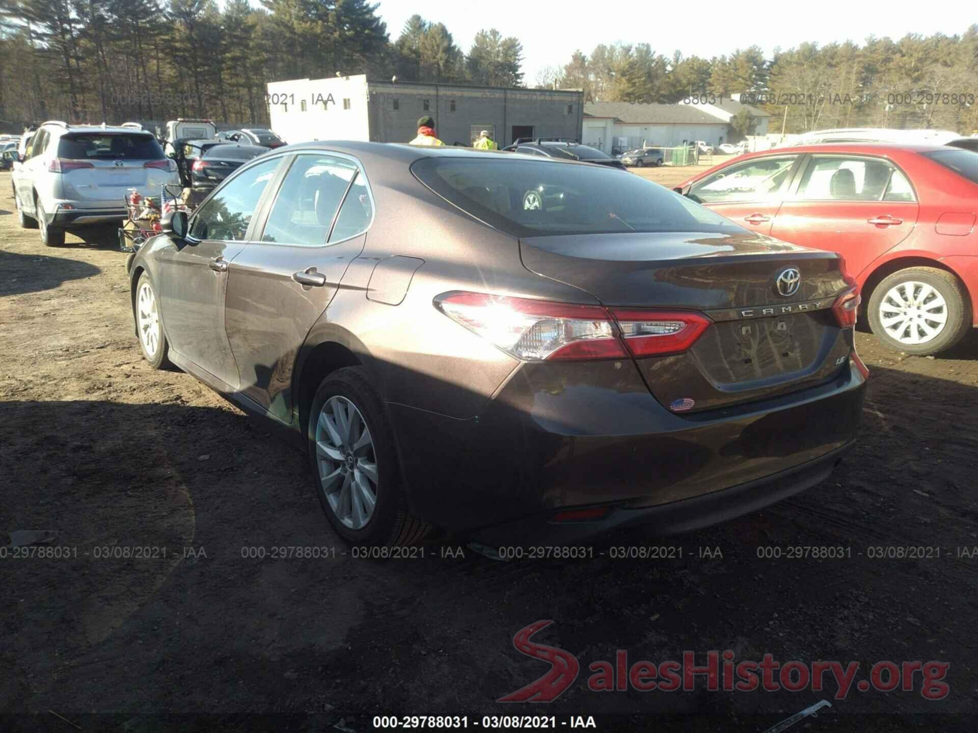 4T1B11HK7JU640200 2018 TOYOTA CAMRY