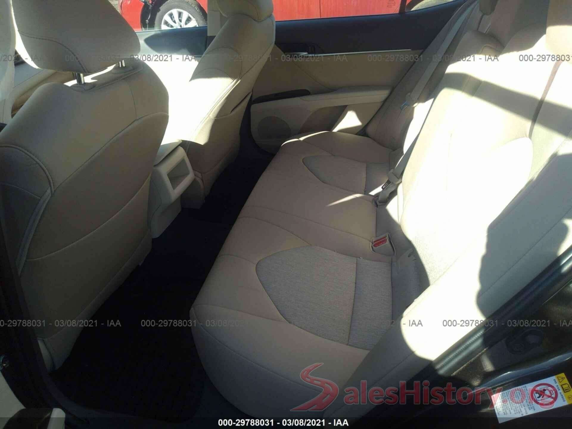 4T1B11HK7JU640200 2018 TOYOTA CAMRY