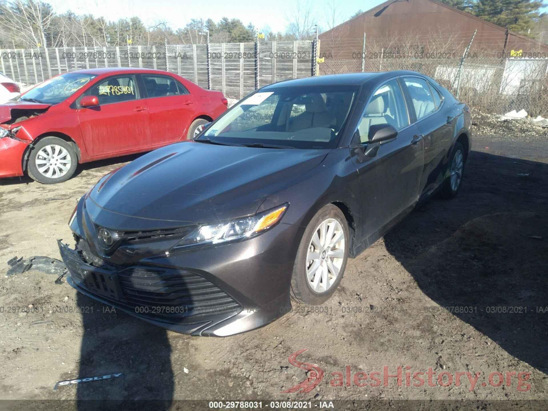 4T1B11HK7JU640200 2018 TOYOTA CAMRY