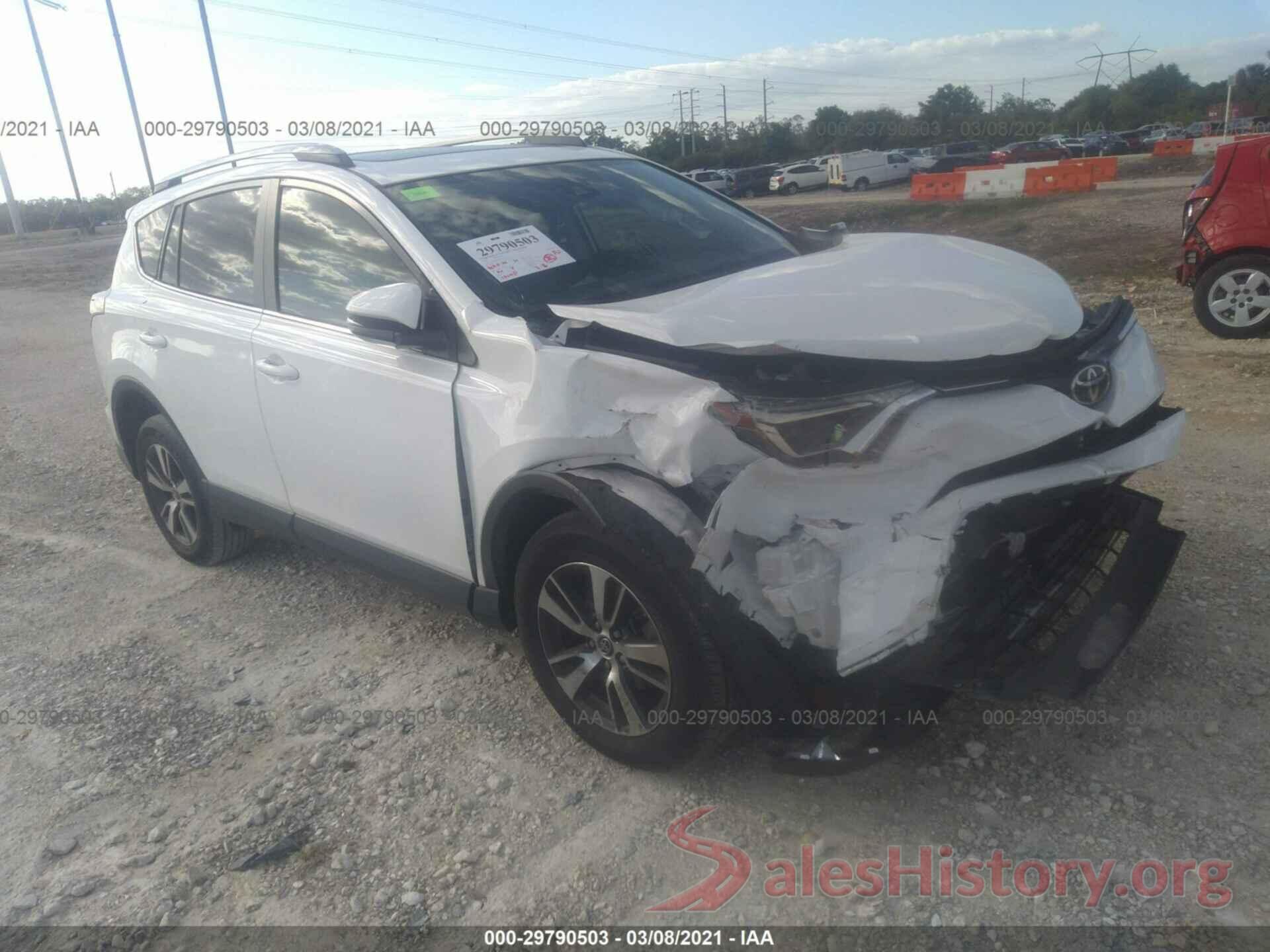 JTMWFREV6JD123202 2018 TOYOTA RAV4