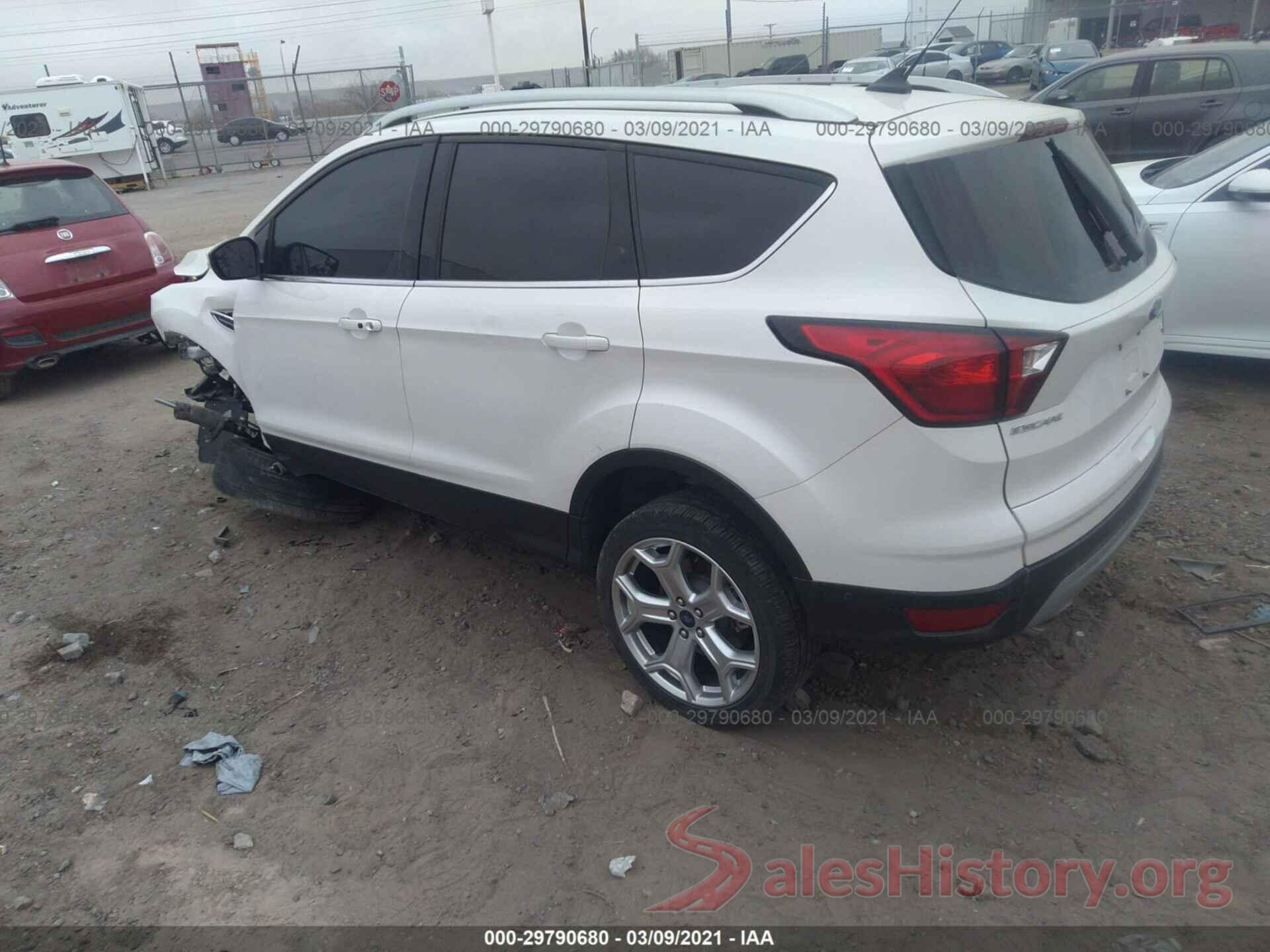 1FMCU0J96KUB27552 2019 FORD ESCAPE