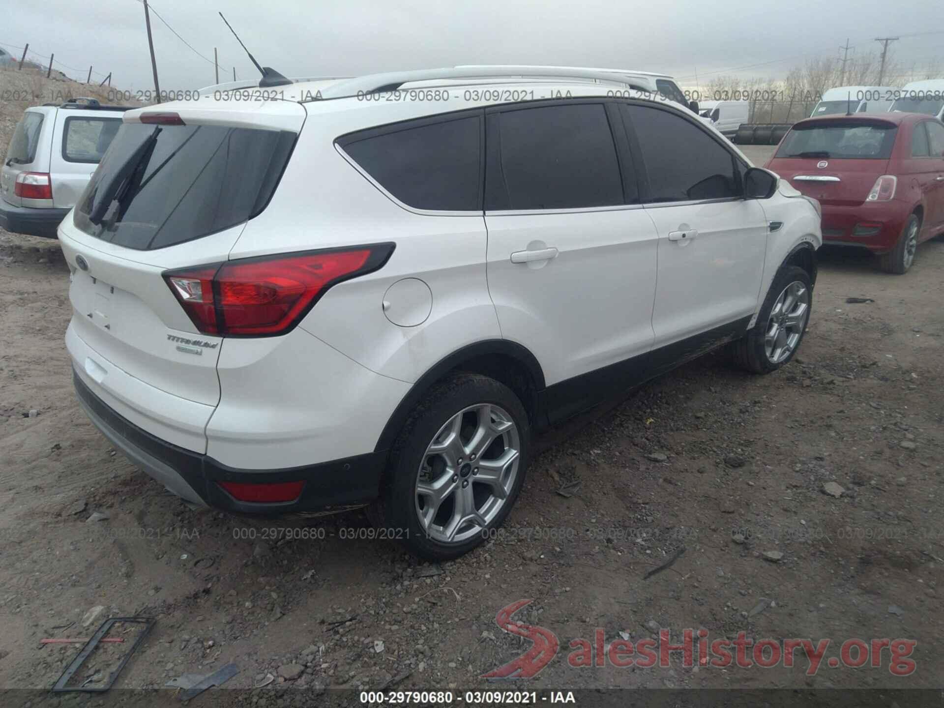 1FMCU0J96KUB27552 2019 FORD ESCAPE