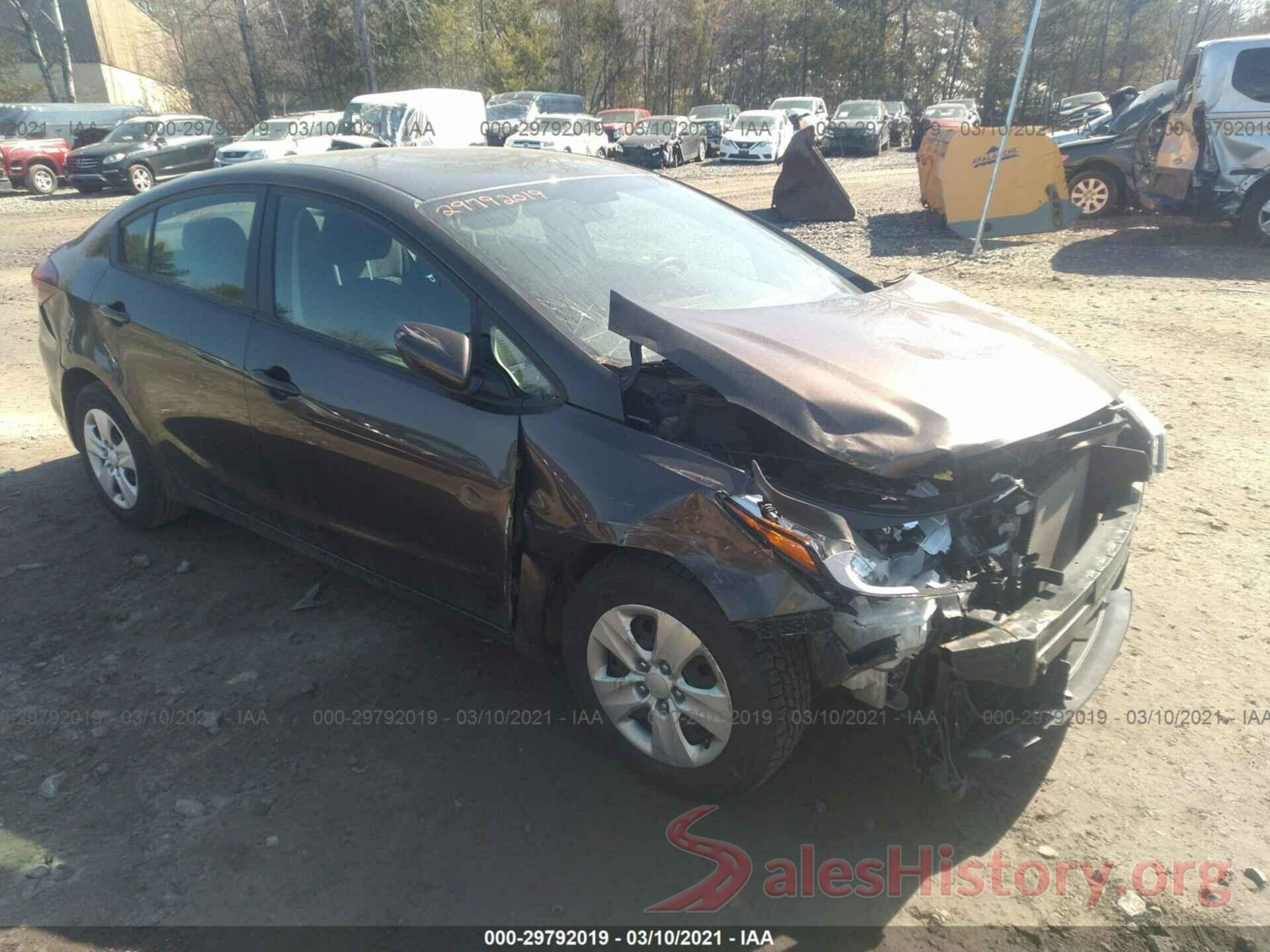 3KPFL4A71HE158094 2017 KIA FORTE