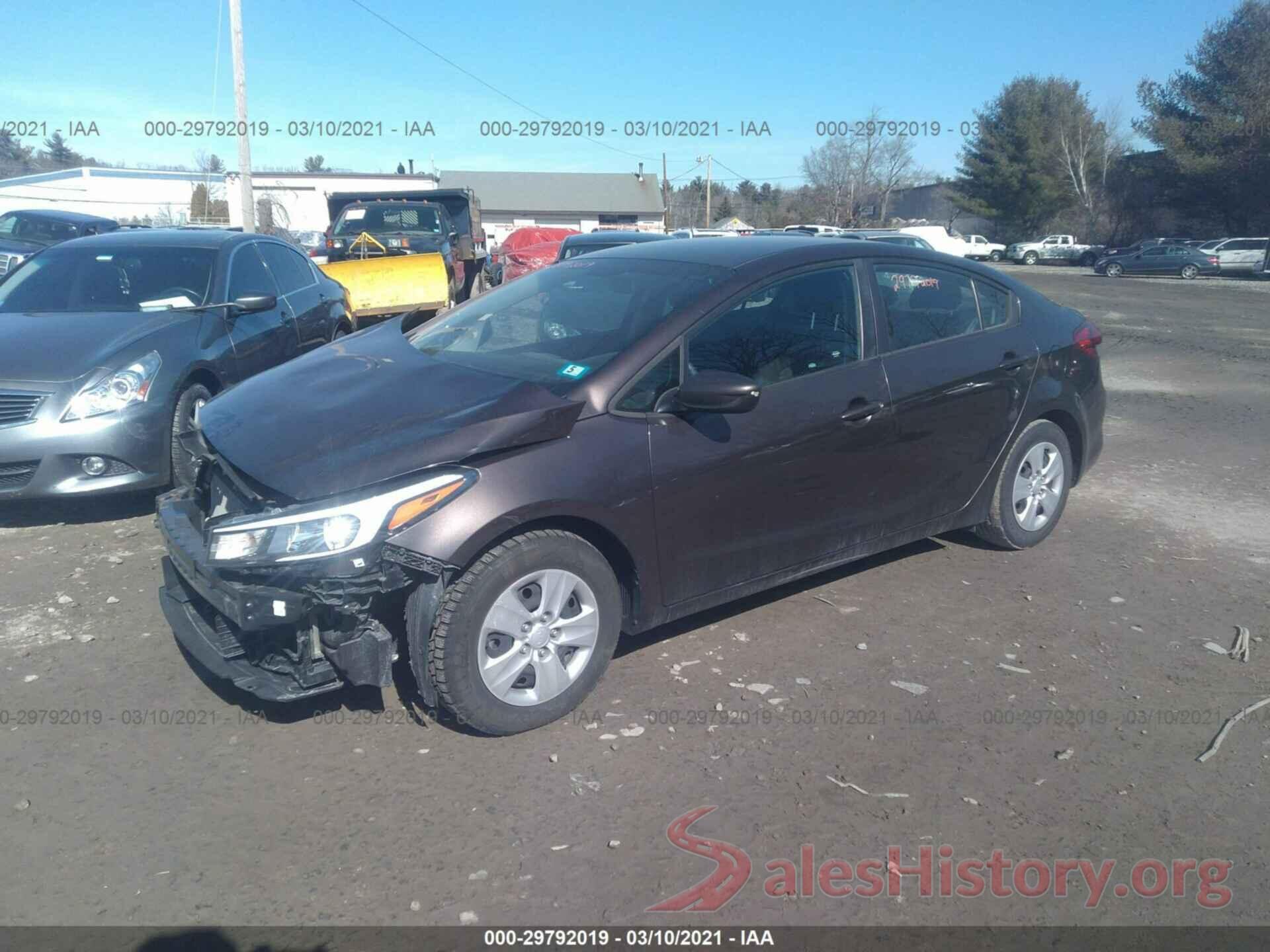 3KPFL4A71HE158094 2017 KIA FORTE