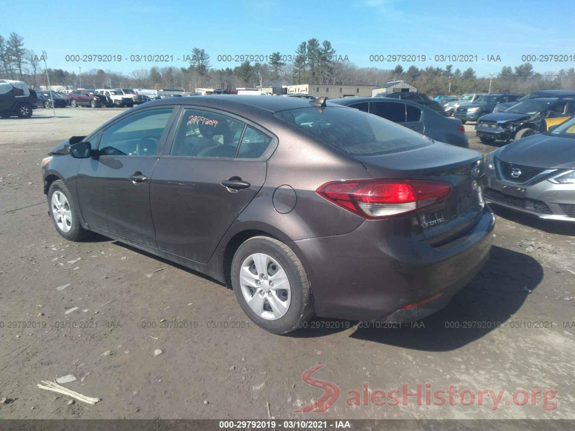 3KPFL4A71HE158094 2017 KIA FORTE