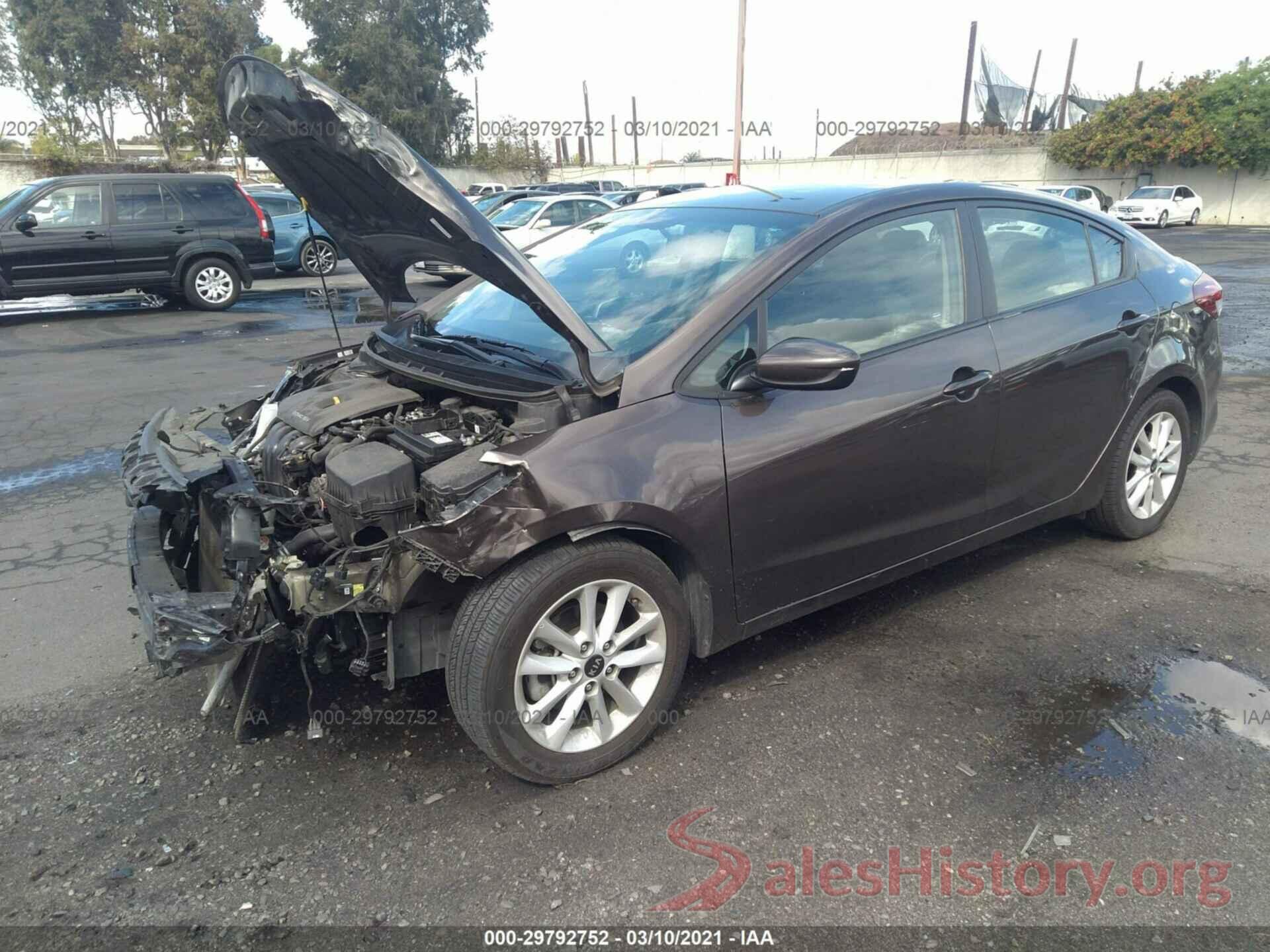 3KPFL4A70HE117195 2017 KIA FORTE