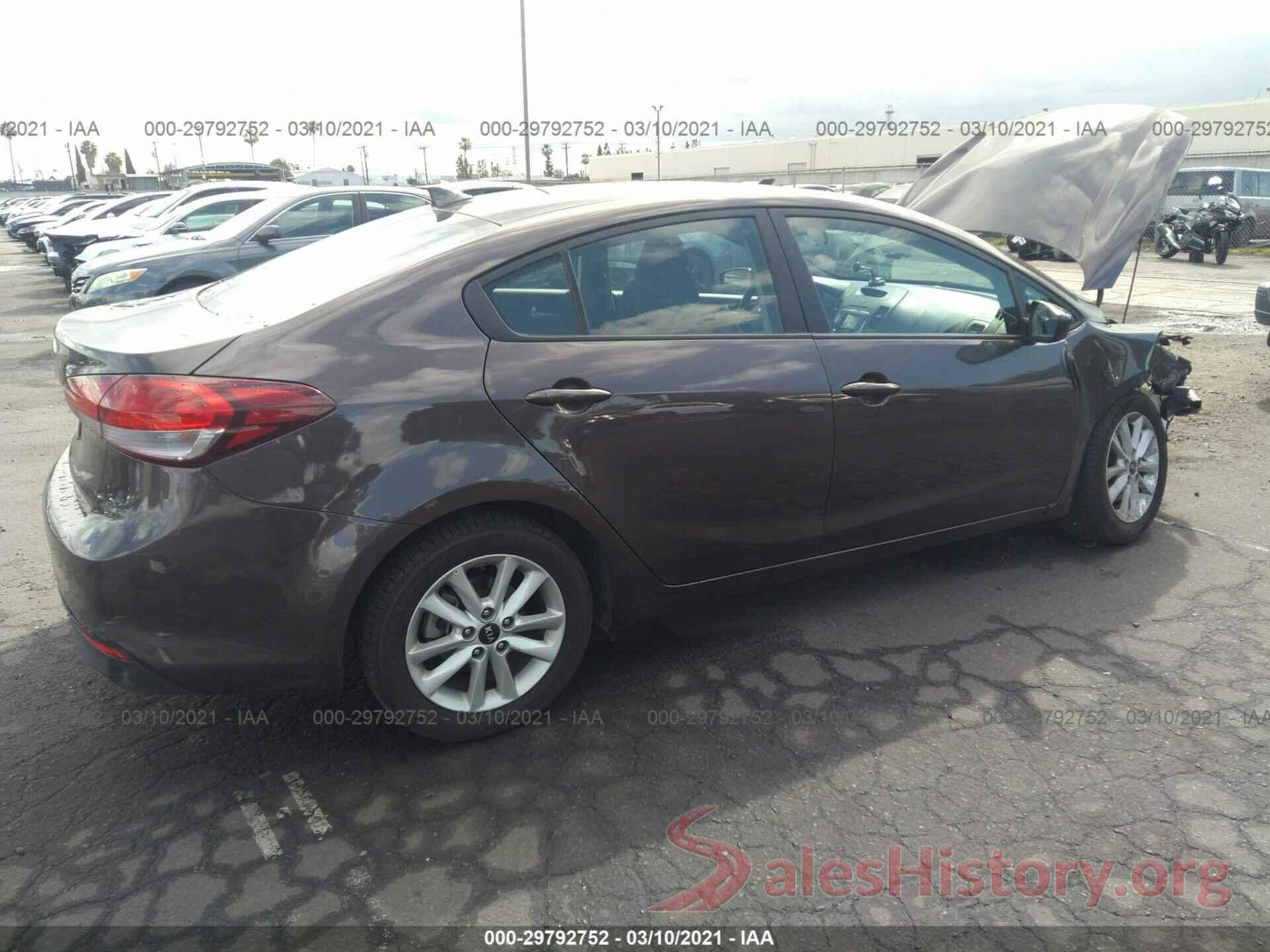 3KPFL4A70HE117195 2017 KIA FORTE