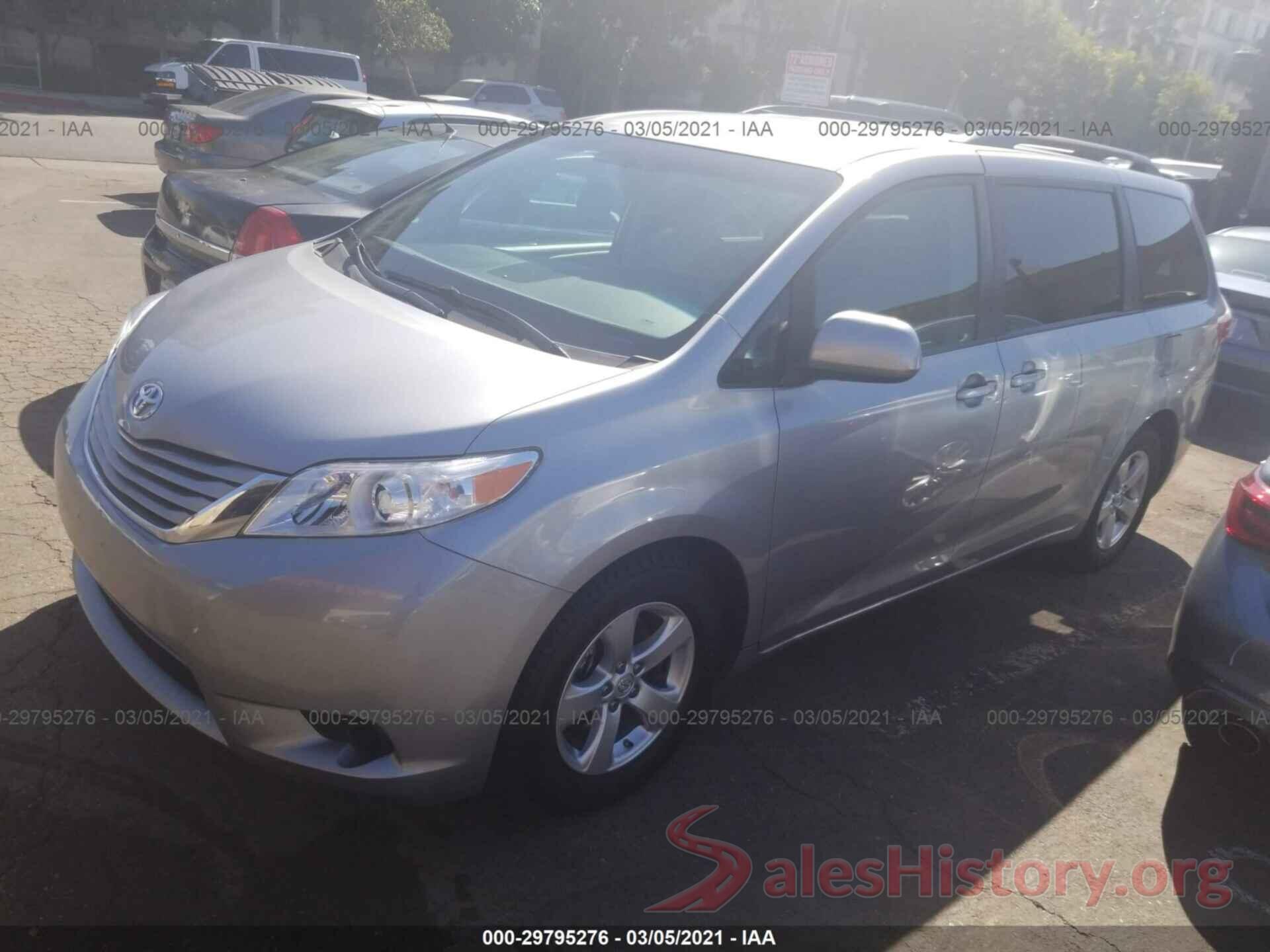 5TDKZ3DC4HS841655 2017 TOYOTA SIENNA