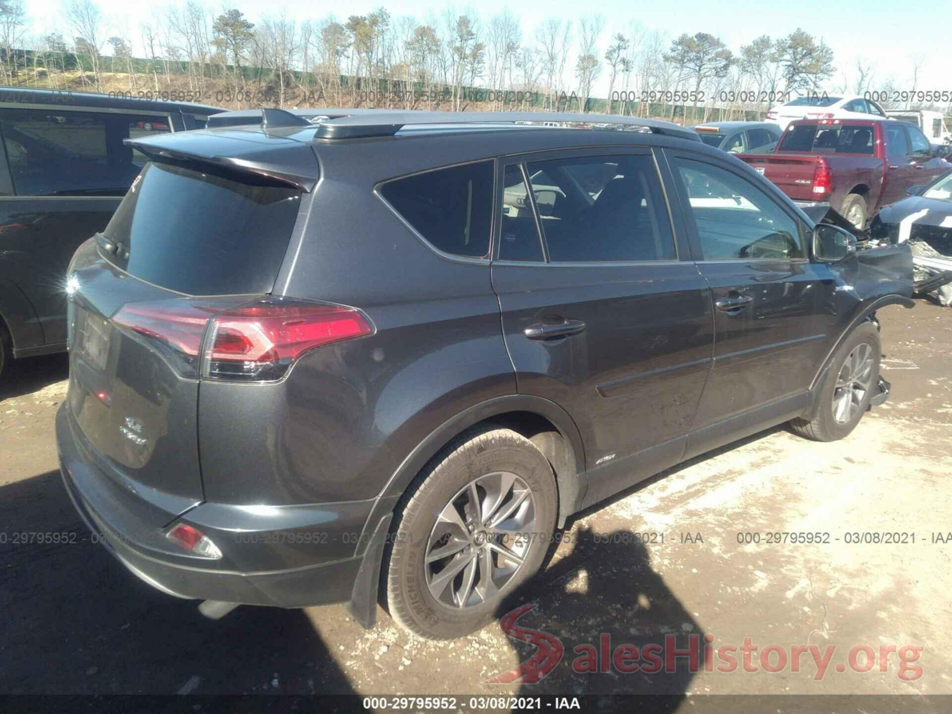 JTMRJREV9JD232555 2018 TOYOTA RAV4