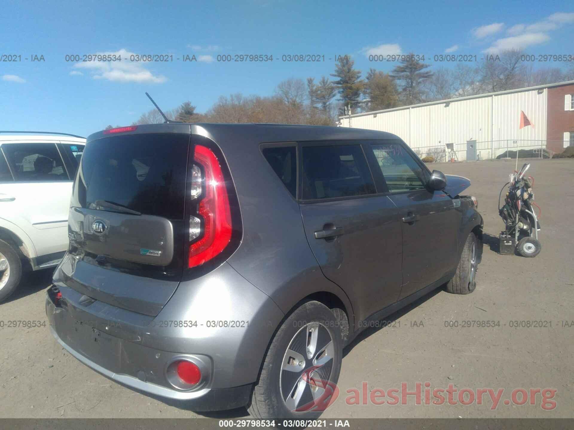 KNDJX3AE2J7026183 2018 KIA SOUL EV