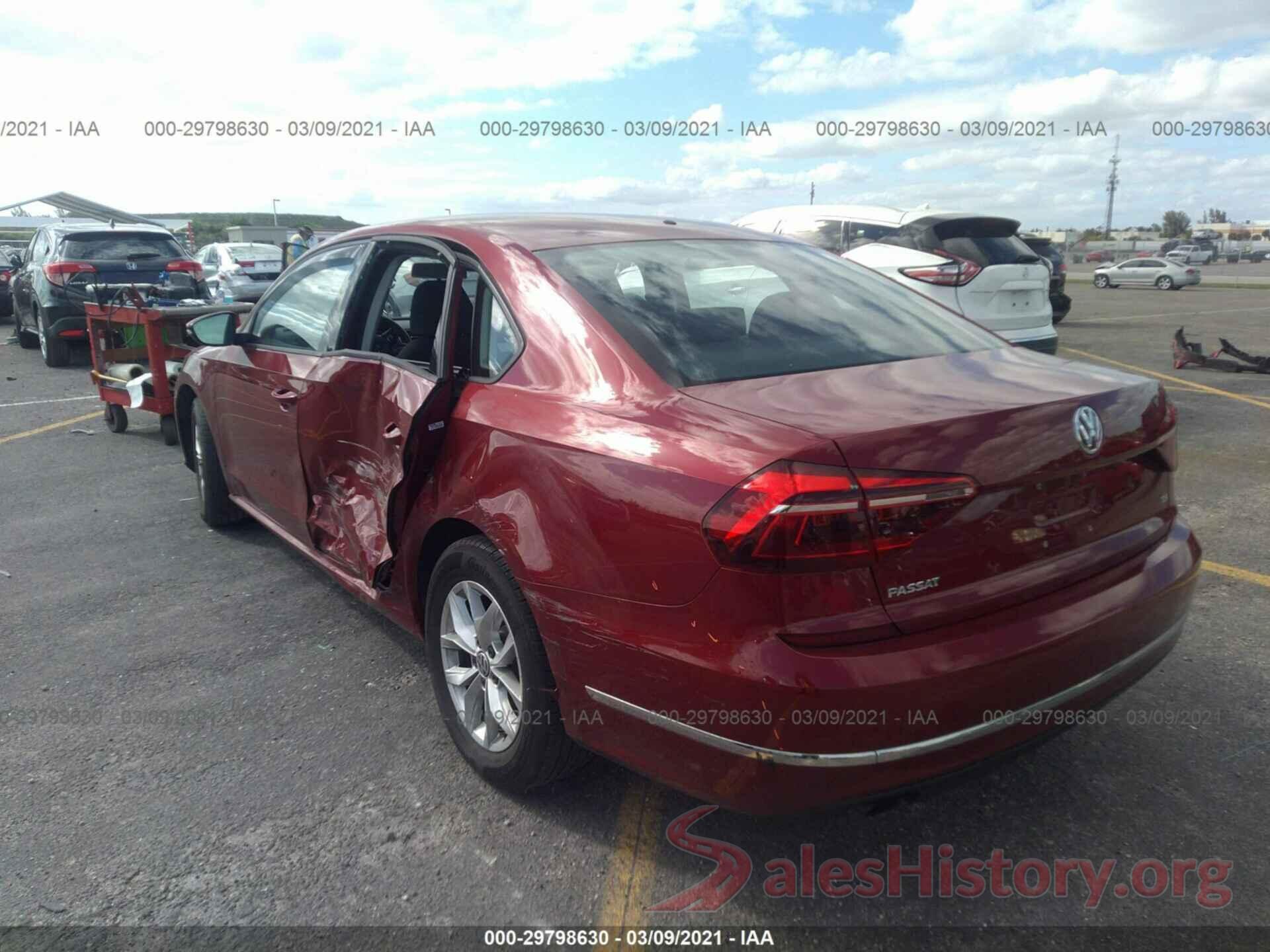 1VWAA7A33JC016015 2018 VOLKSWAGEN PASSAT