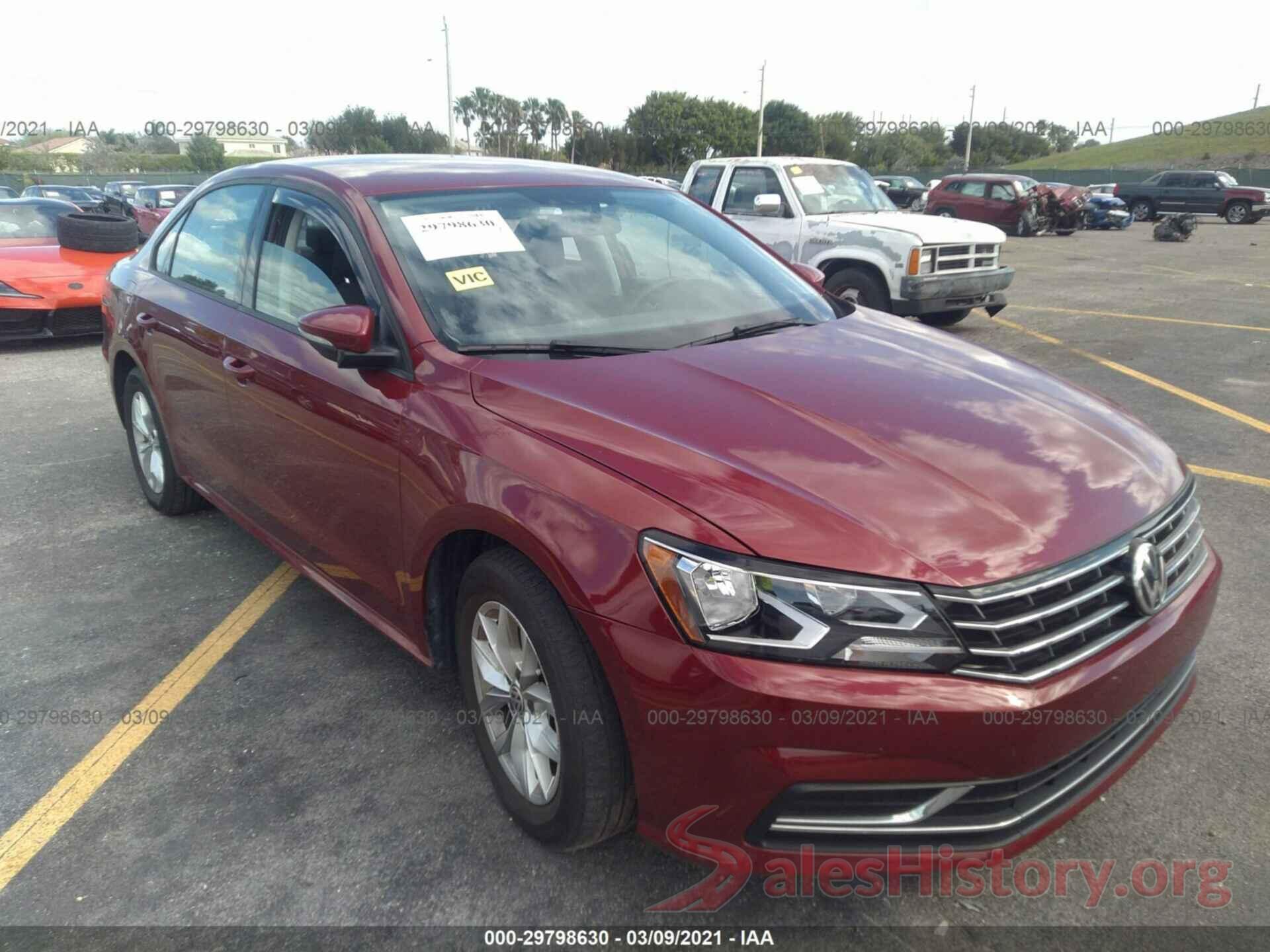 1VWAA7A33JC016015 2018 VOLKSWAGEN PASSAT