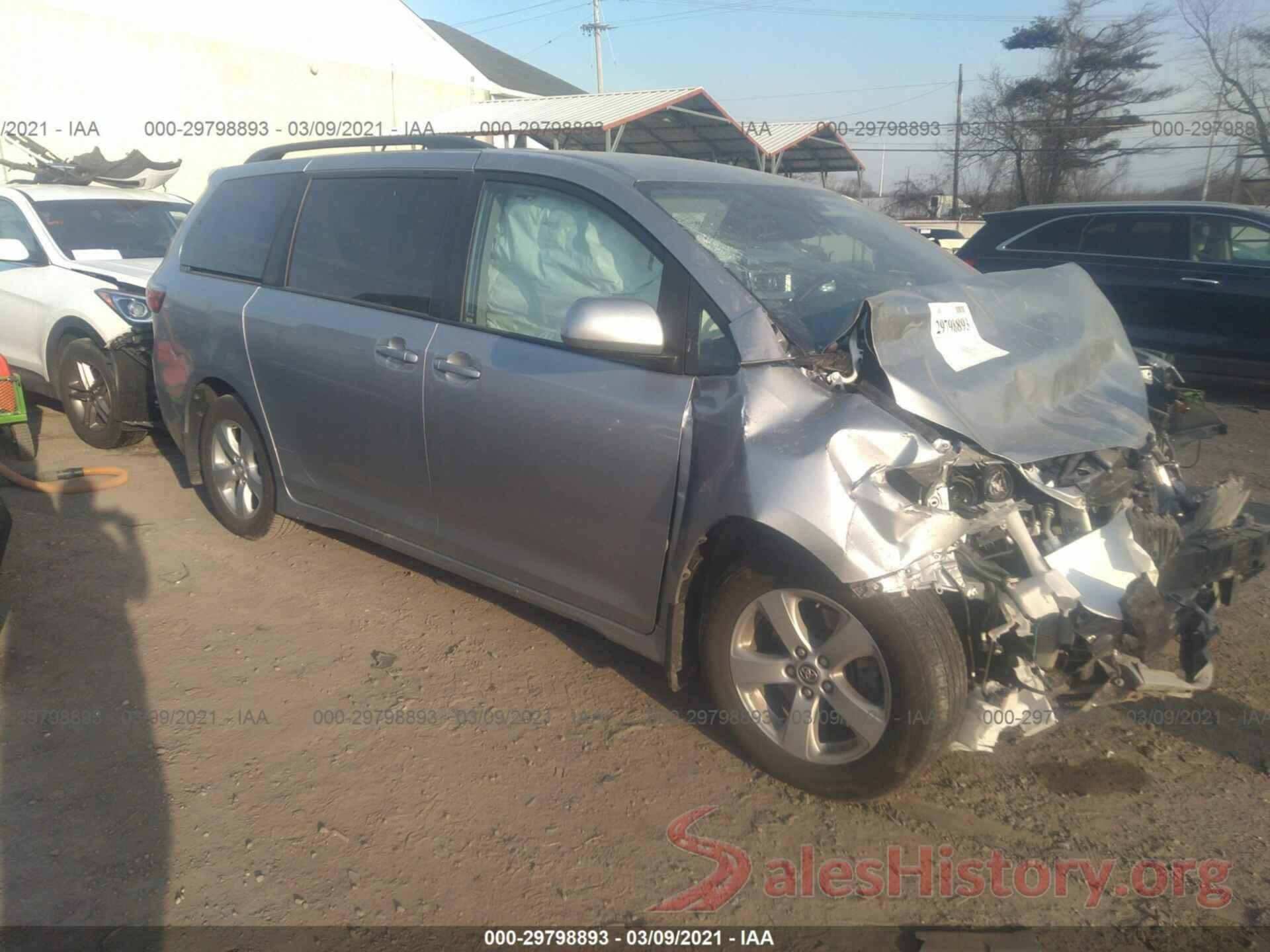 5TDKZ3DC9LS030457 2020 TOYOTA SIENNA