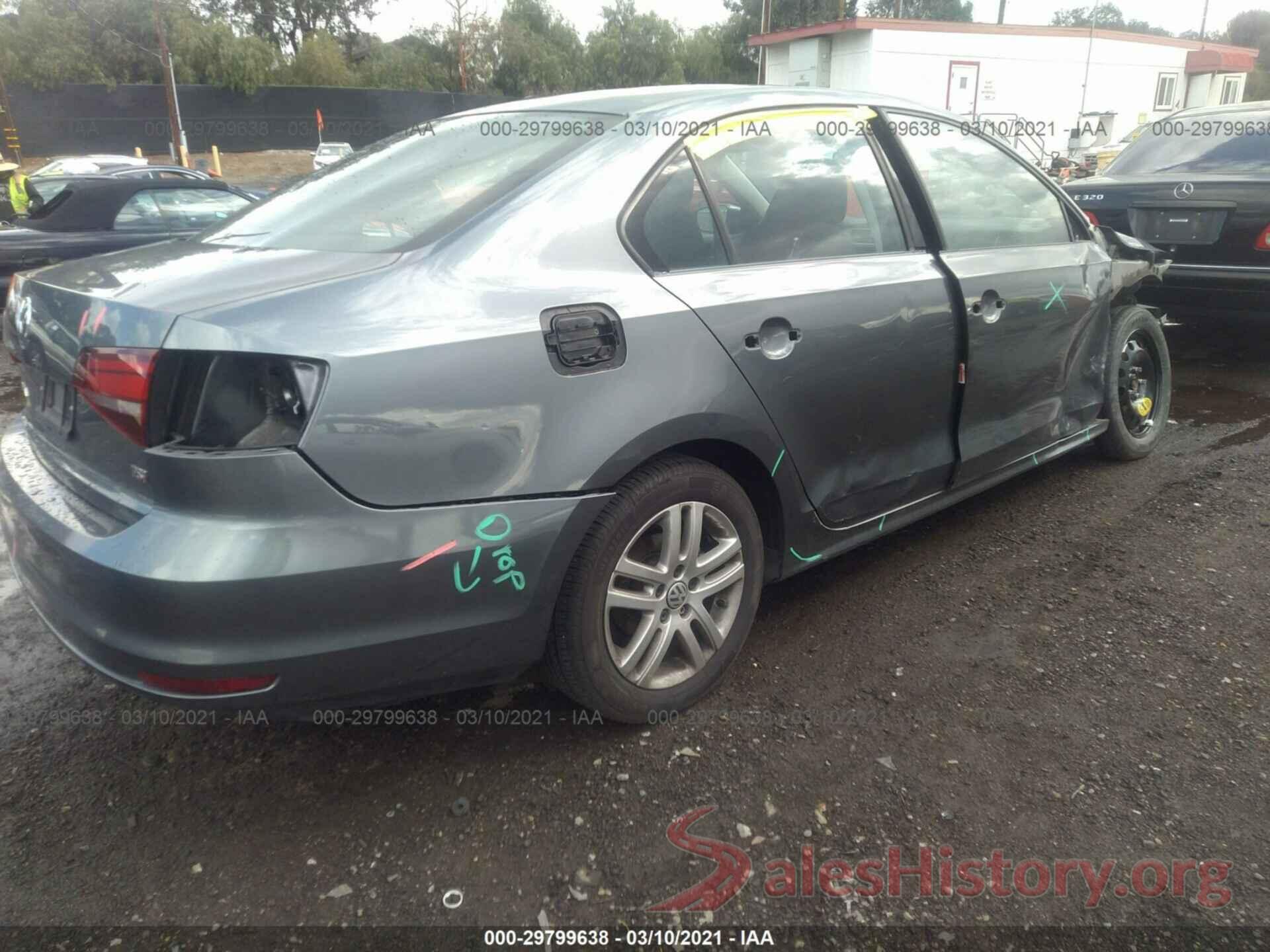 3VW2B7AJ3JM220893 2018 VOLKSWAGEN JETTA