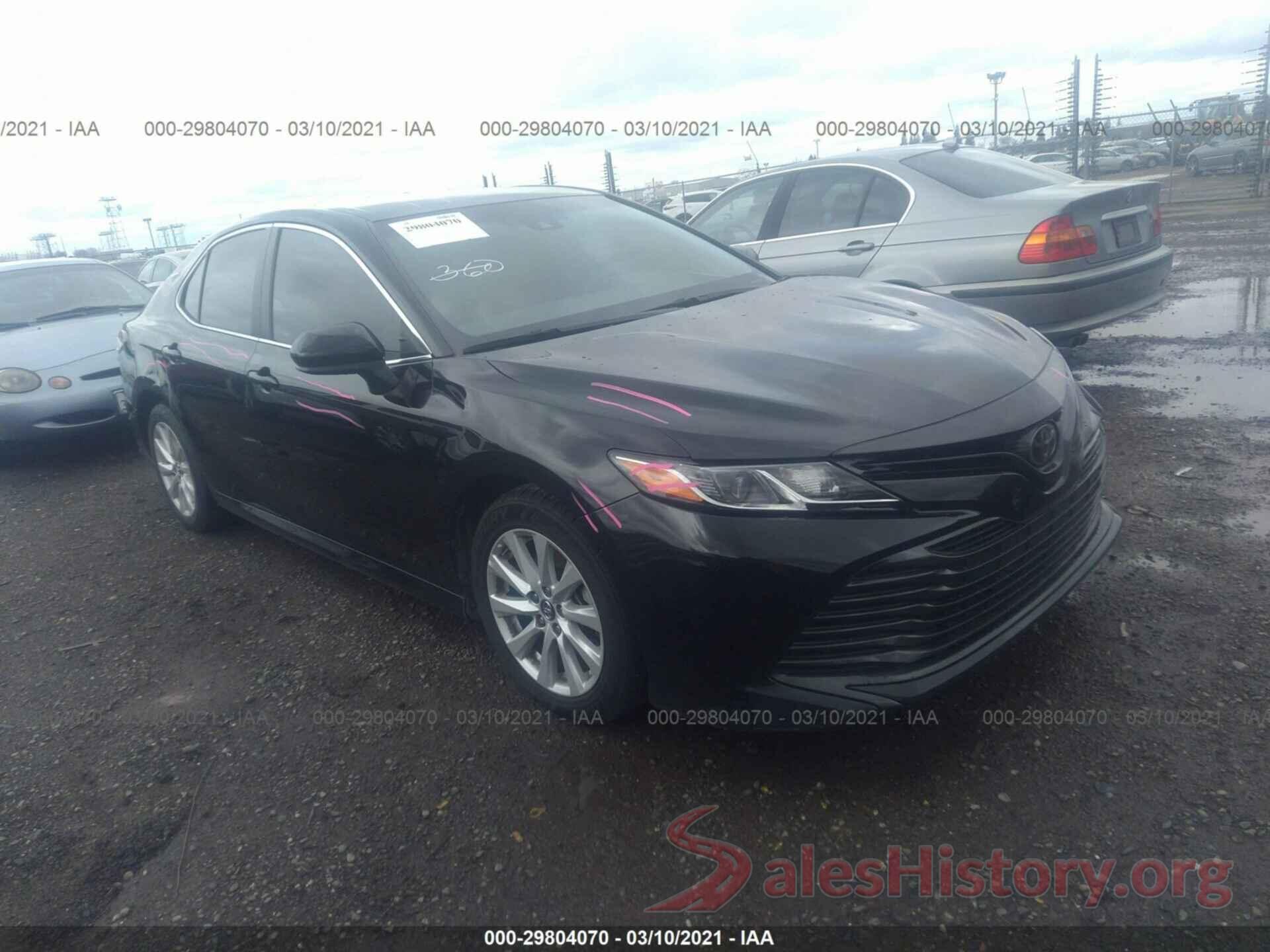 4T1B11HK7JU147200 2018 TOYOTA CAMRY