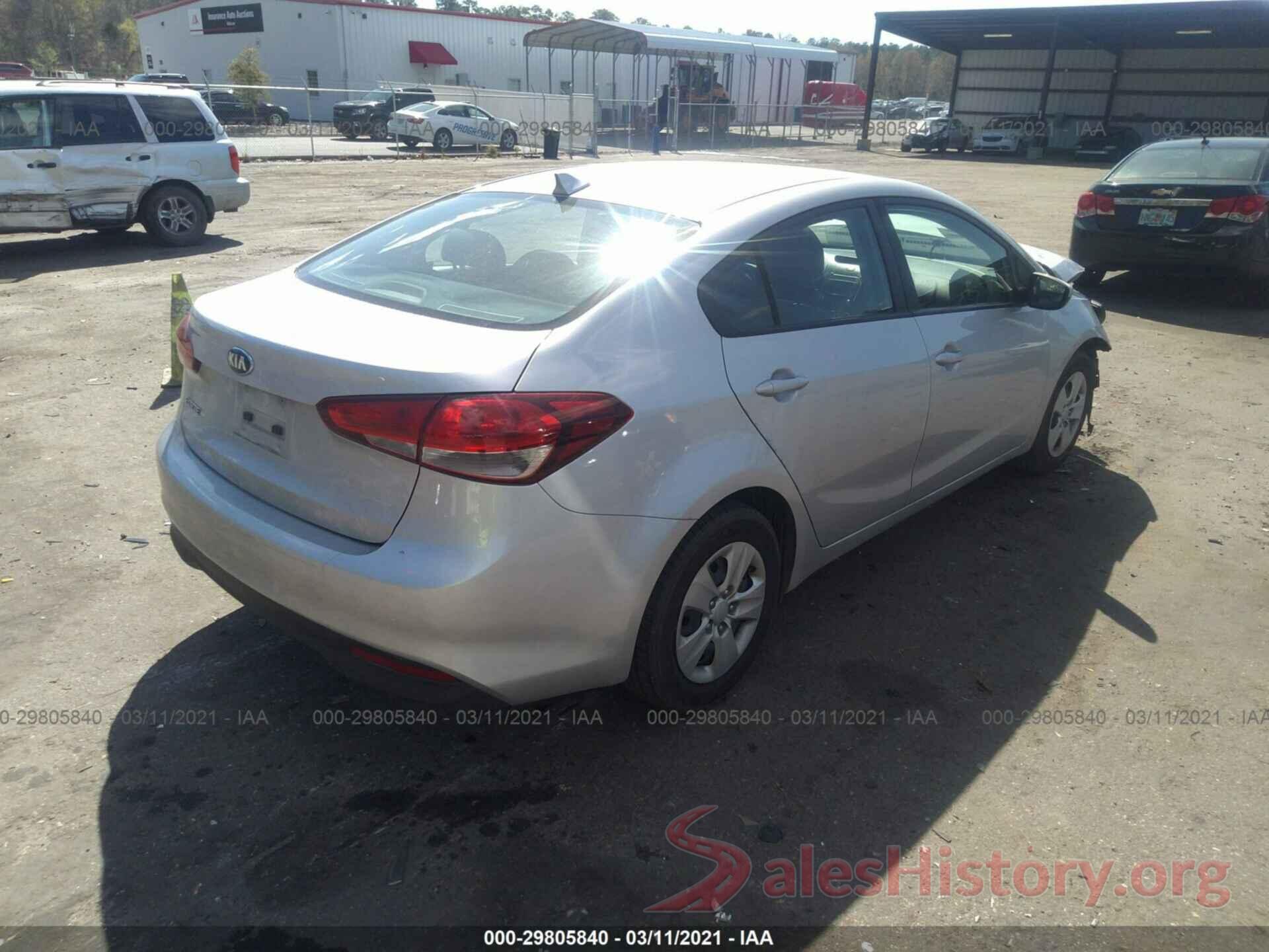 3KPFK4A71JE264490 2018 KIA FORTE