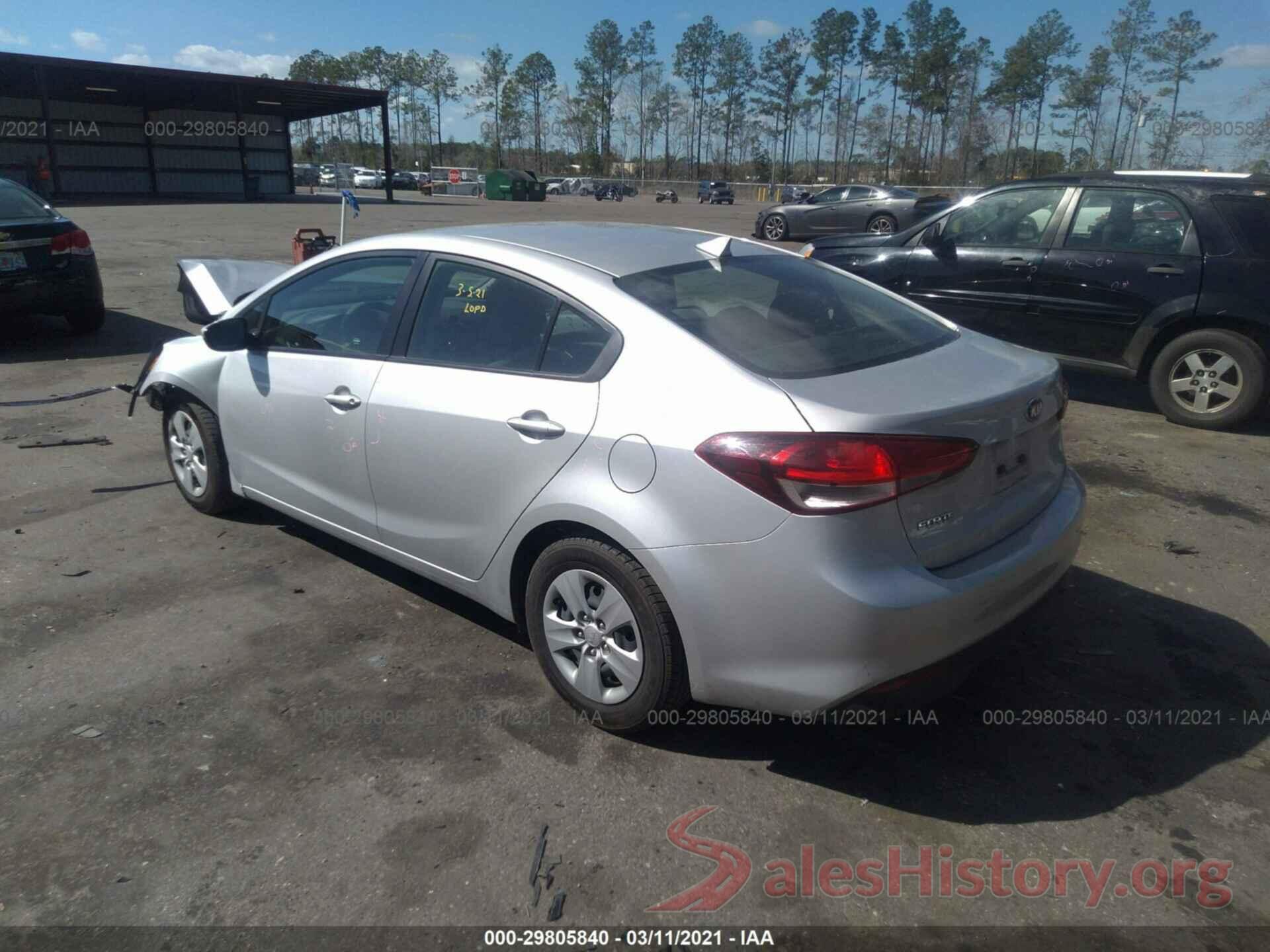 3KPFK4A71JE264490 2018 KIA FORTE