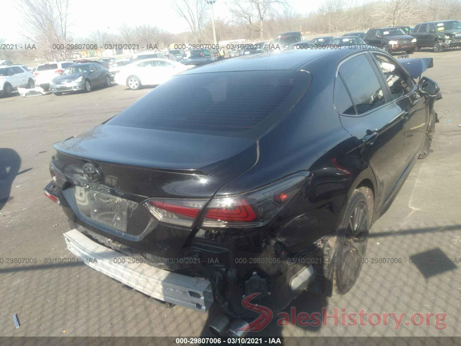 4T1B11HKXJU631510 2018 TOYOTA CAMRY