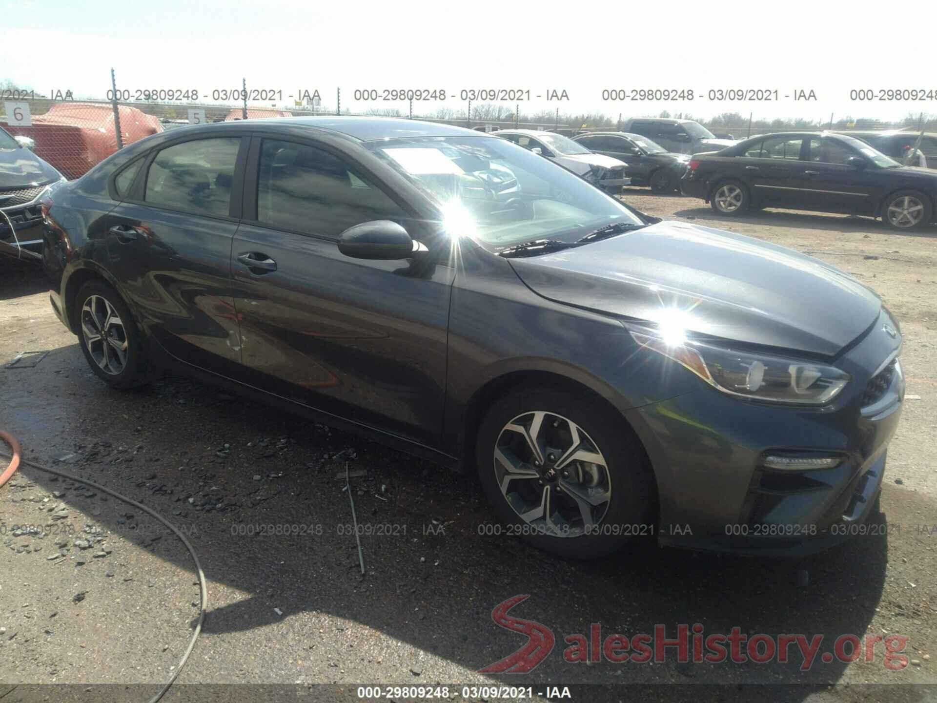 3KPF24AD2KE033279 2019 KIA FORTE